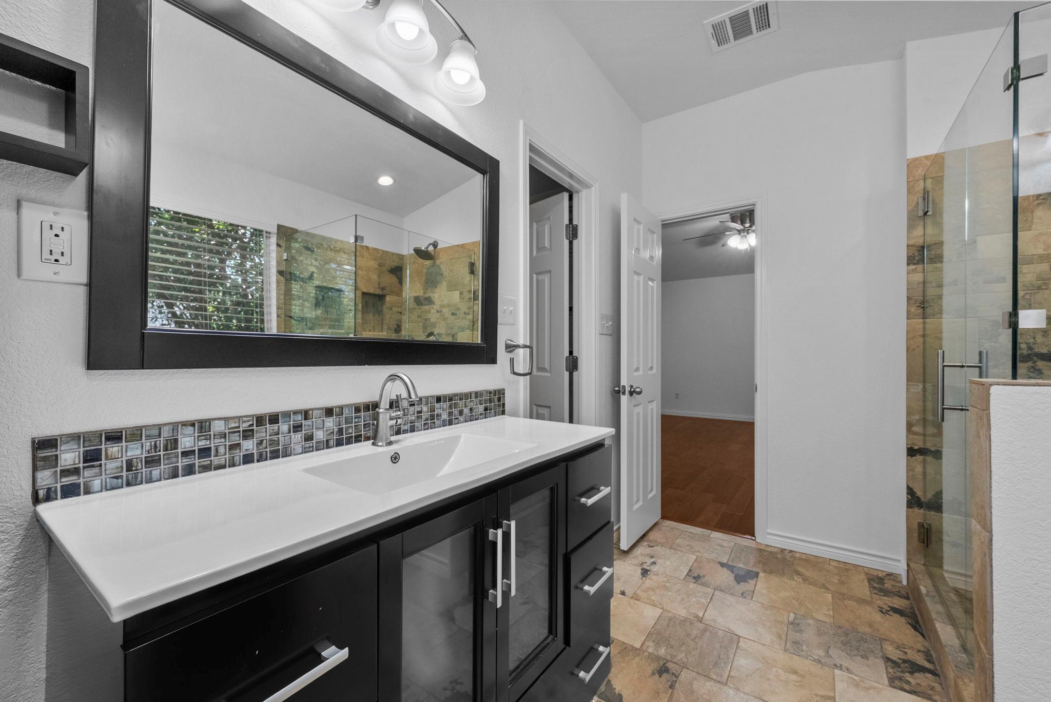 2409 Hallie Ln, Round Rock, TX 78664
