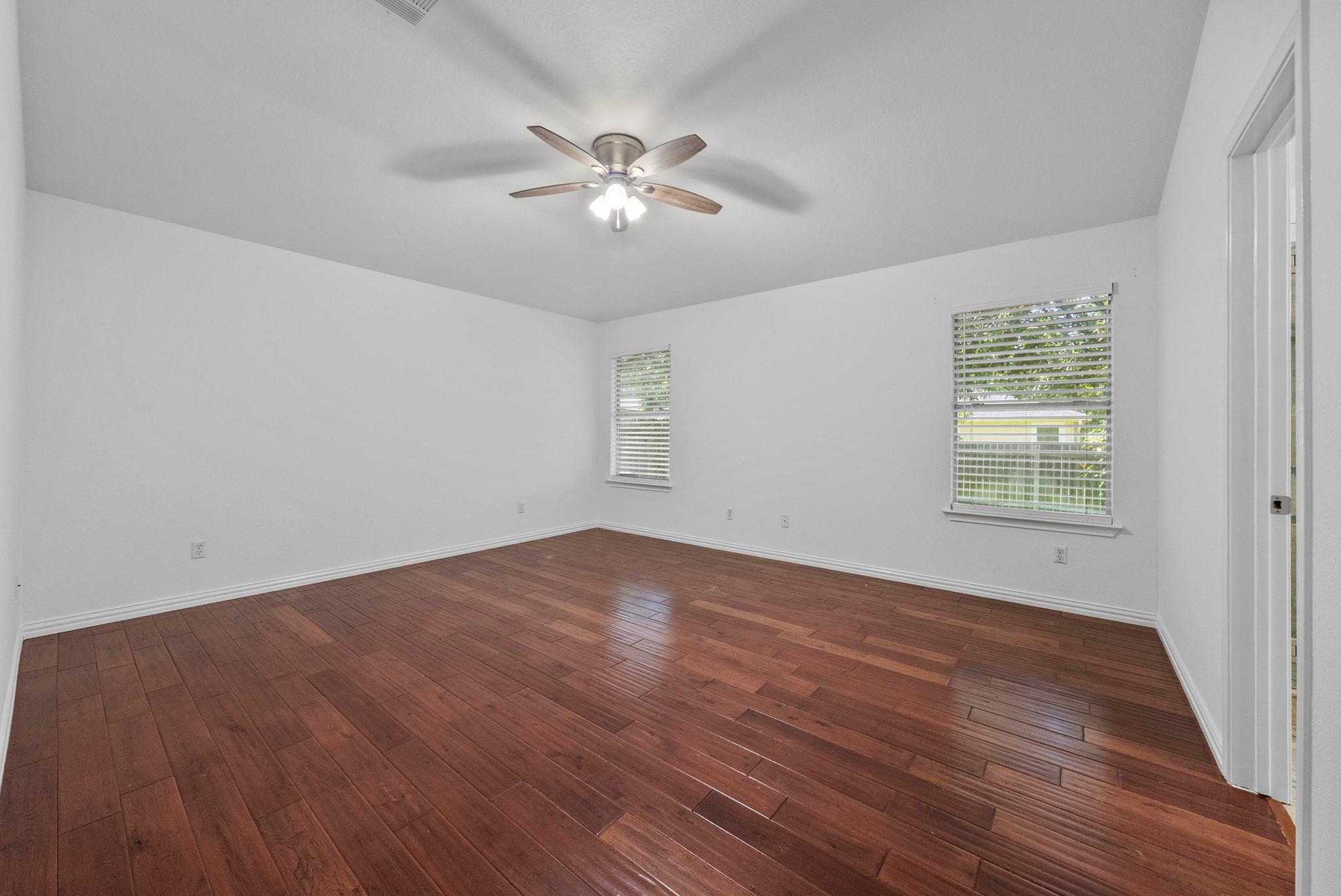 2409 Hallie Ln, Round Rock, TX 78664