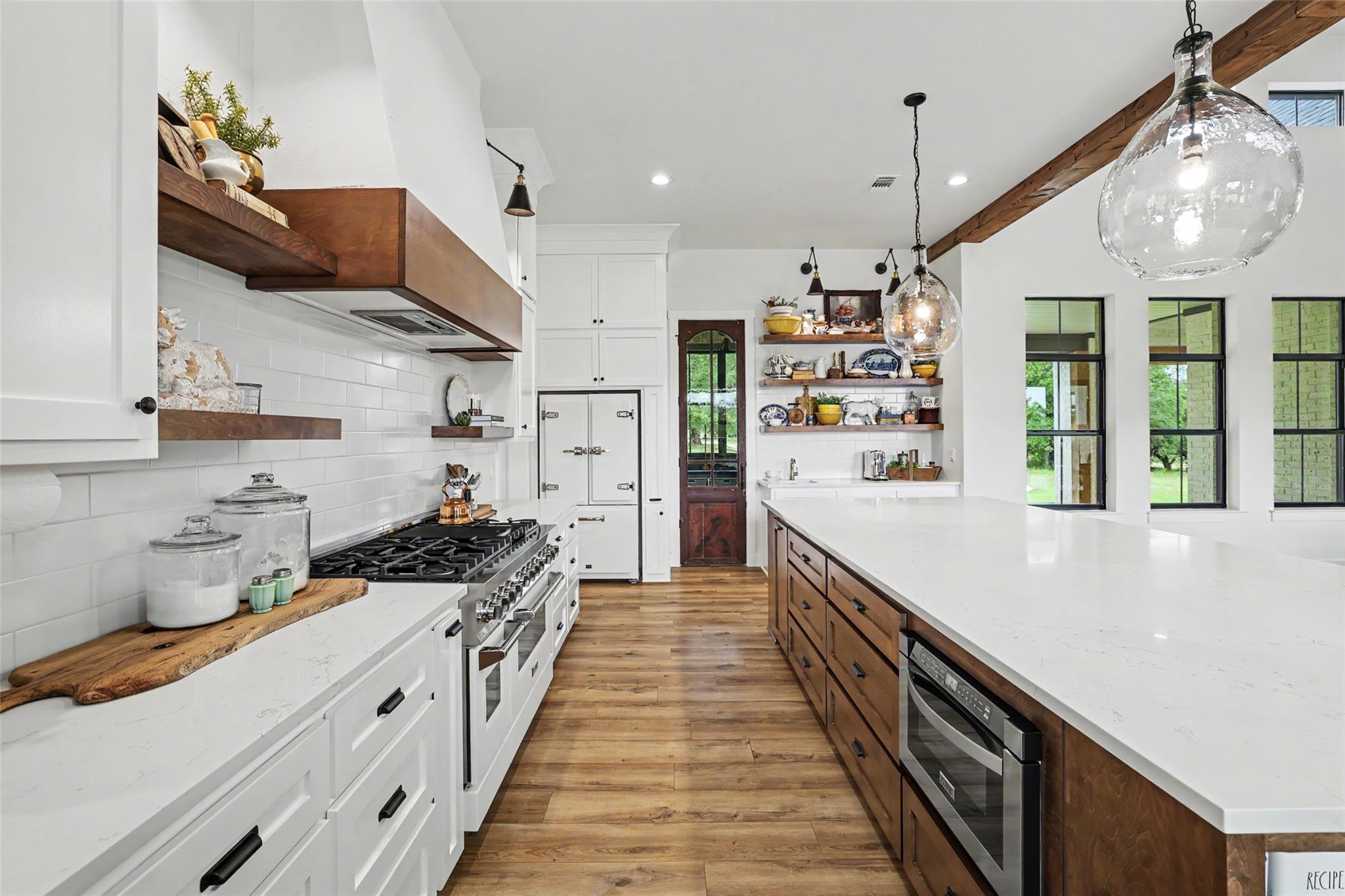 7670 Shiny Top Ranch Ln, Salado, TX 76571