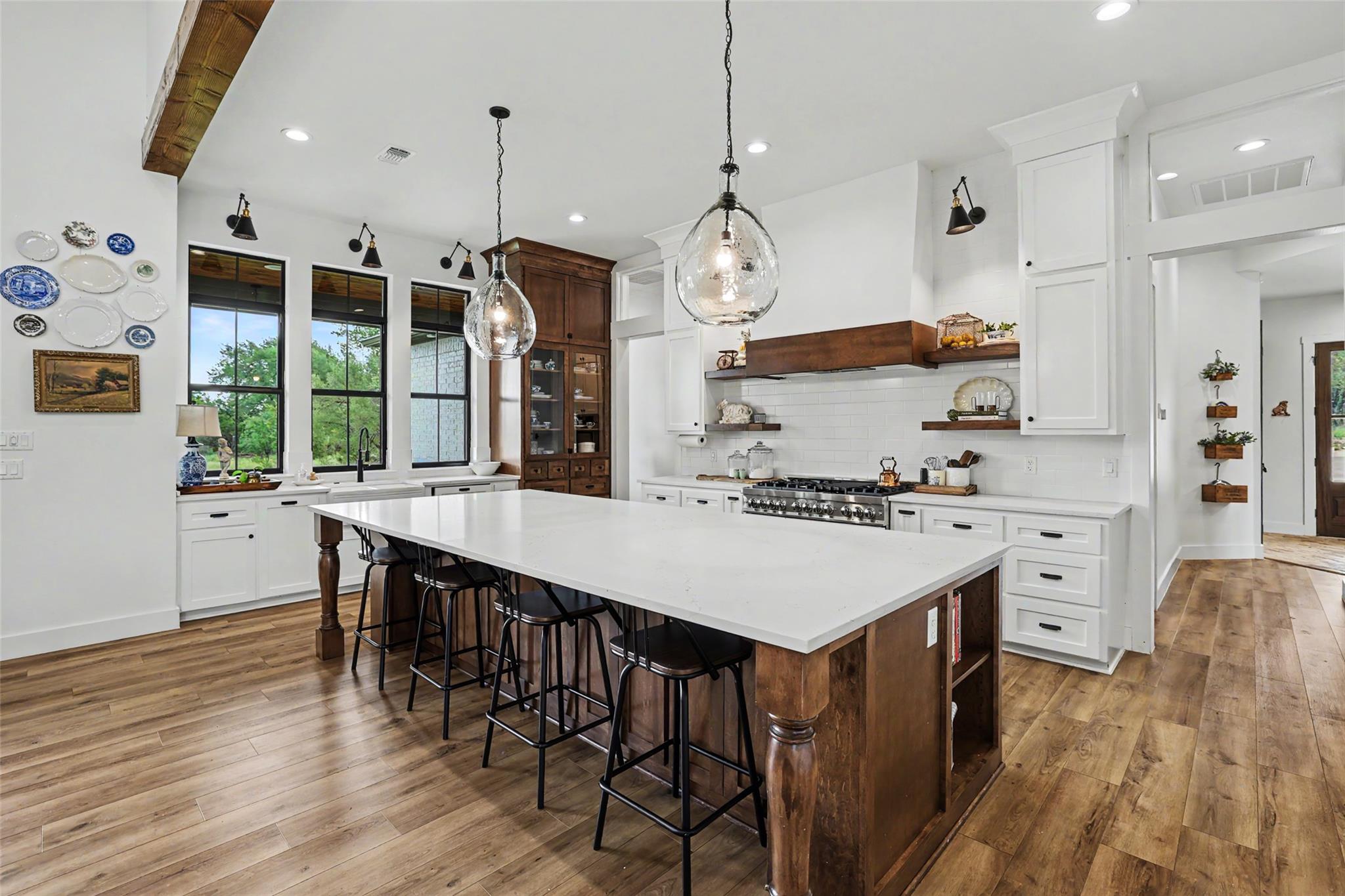 7670 Shiny Top Ranch Ln, Salado, TX 76571
