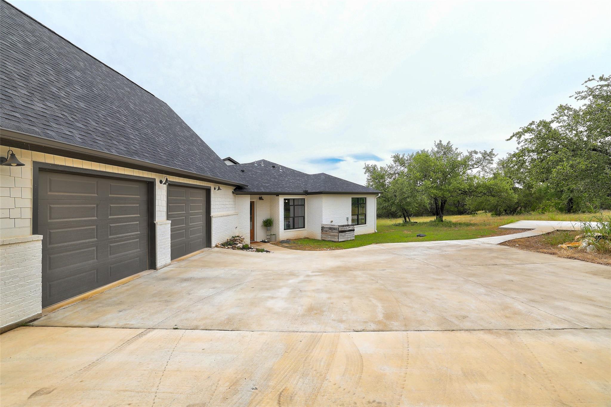 7670 Shiny Top Ranch Ln, Salado, TX 76571
