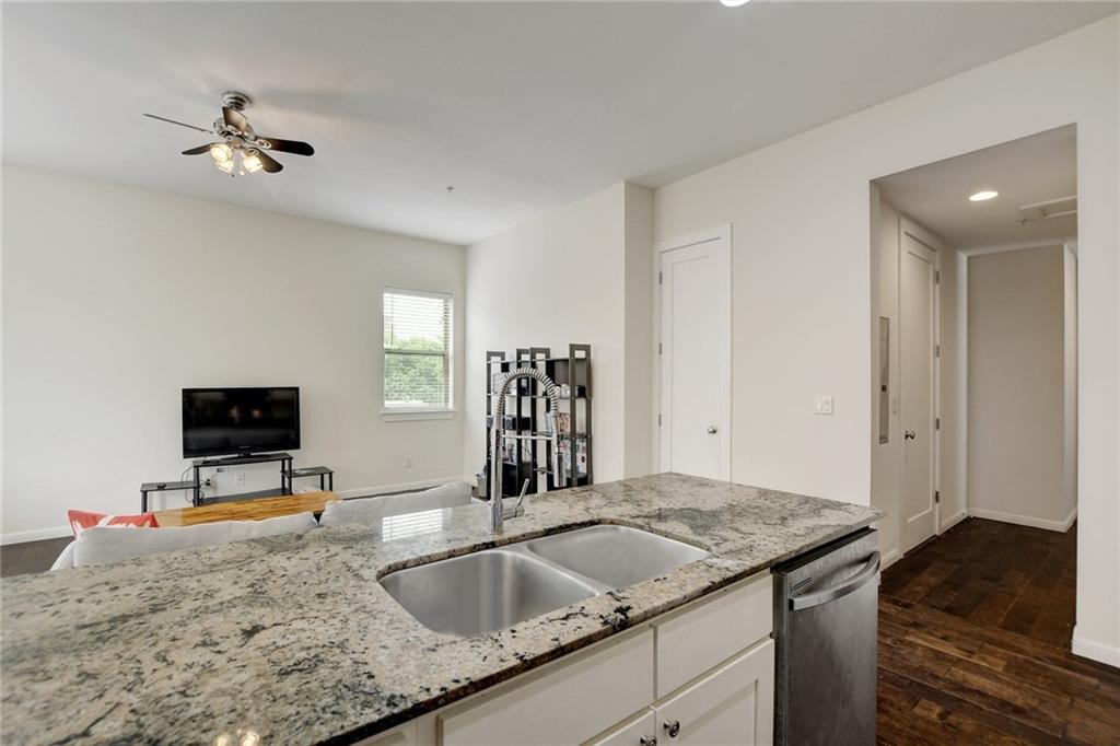 2708 San Pedro St # 301, Austin, TX 78705