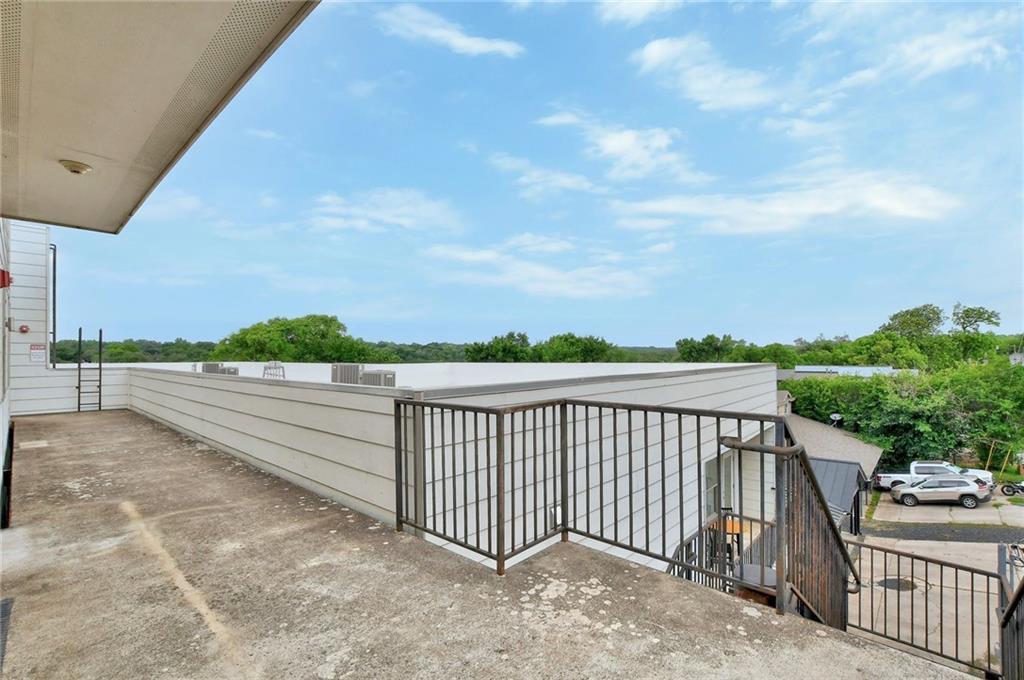 2708 San Pedro St # 301, Austin, TX 78705
