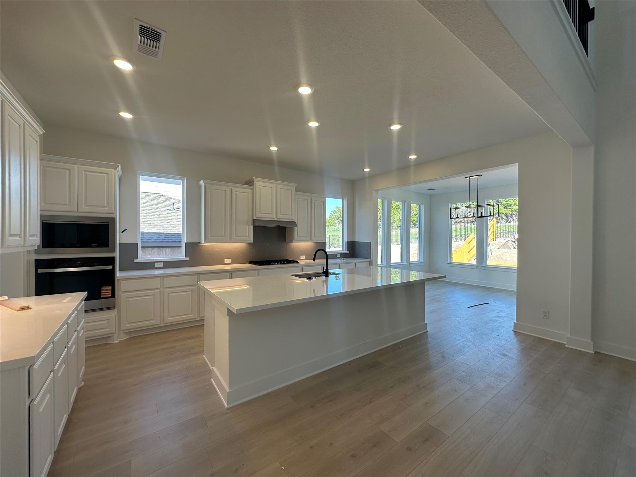 1529 Jolie Rose Bnd, Leander, TX 78641