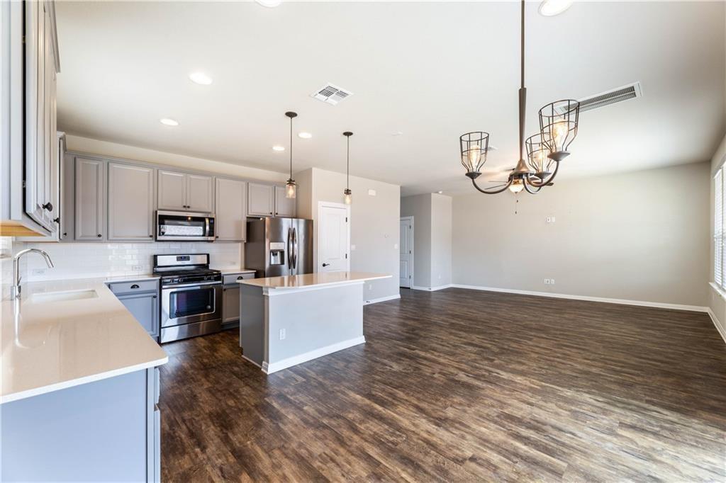 5413 Traviston Dr, Austin, TX 78738