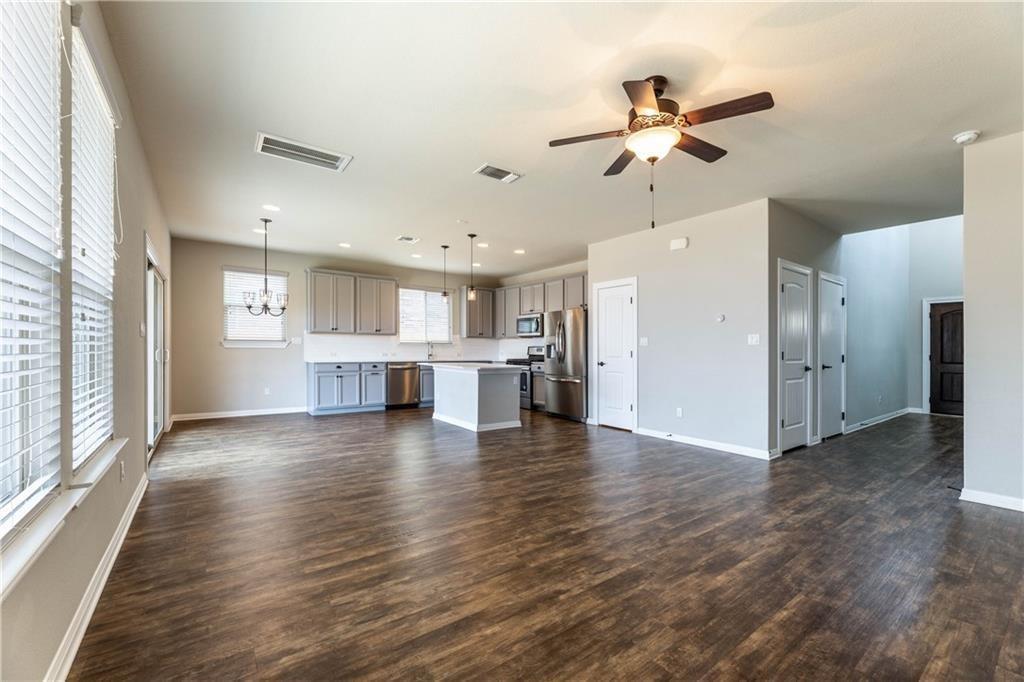 5413 Traviston Dr, Austin, TX 78738