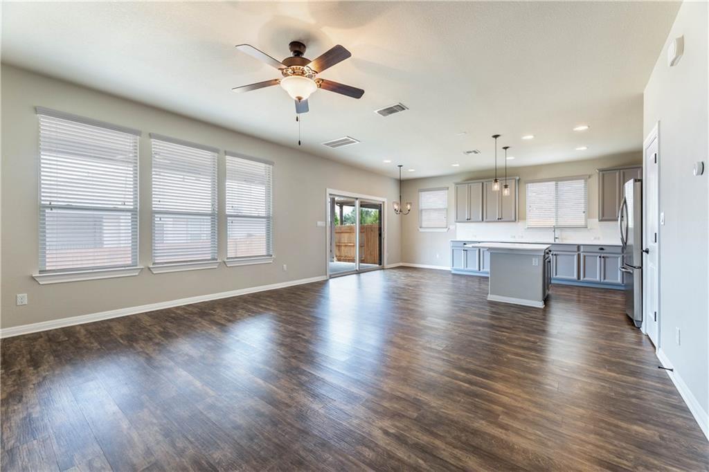 5413 Traviston Dr, Austin, TX 78738
