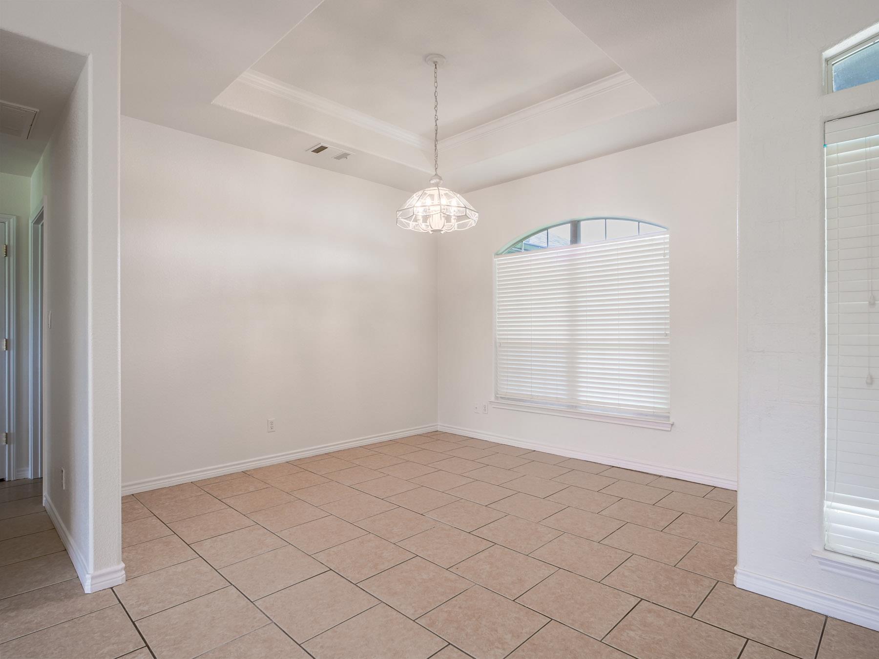 408 Spyglass St, Meadowlakes, TX 78654