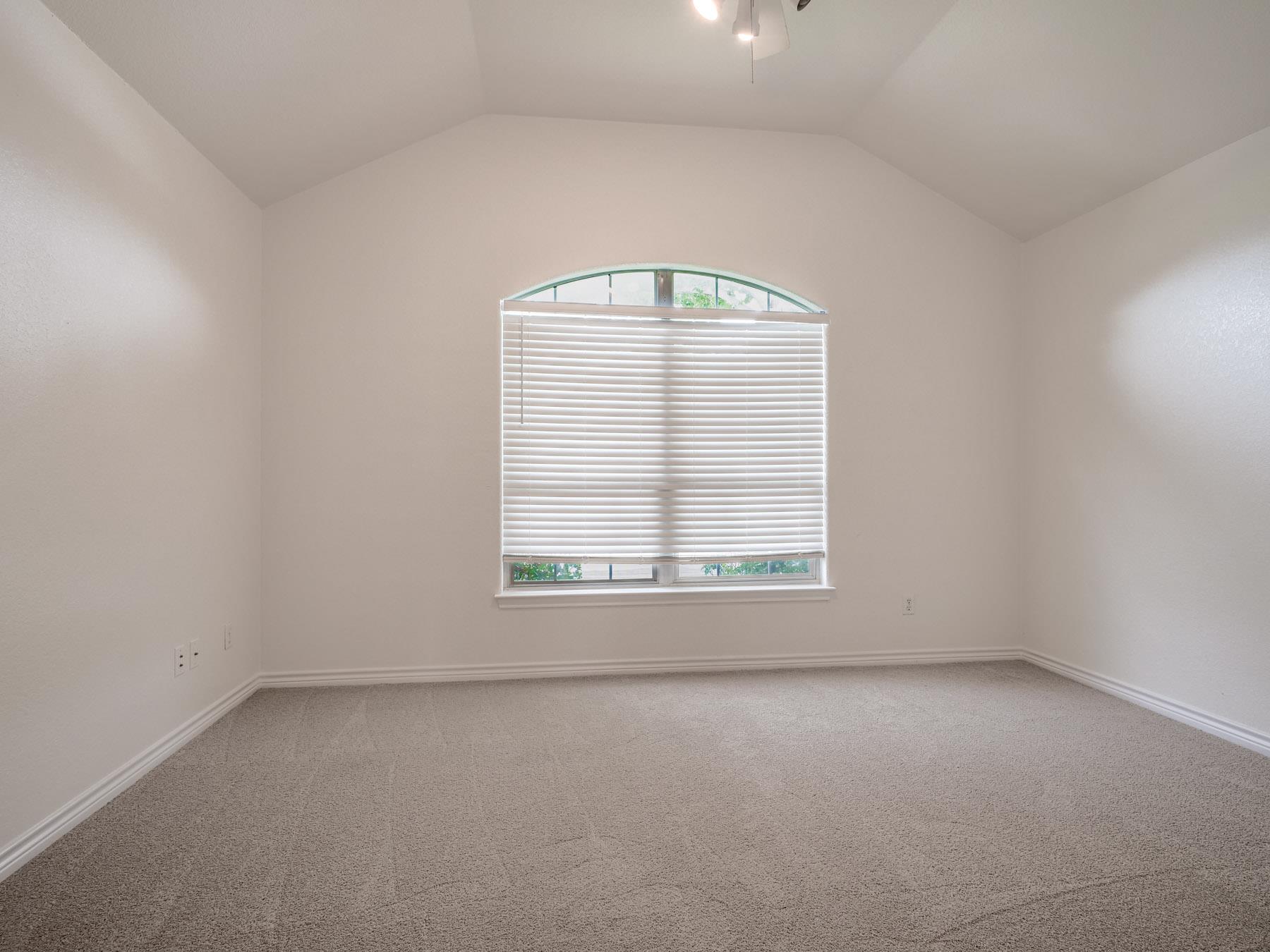 408 Spyglass St, Meadowlakes, TX 78654