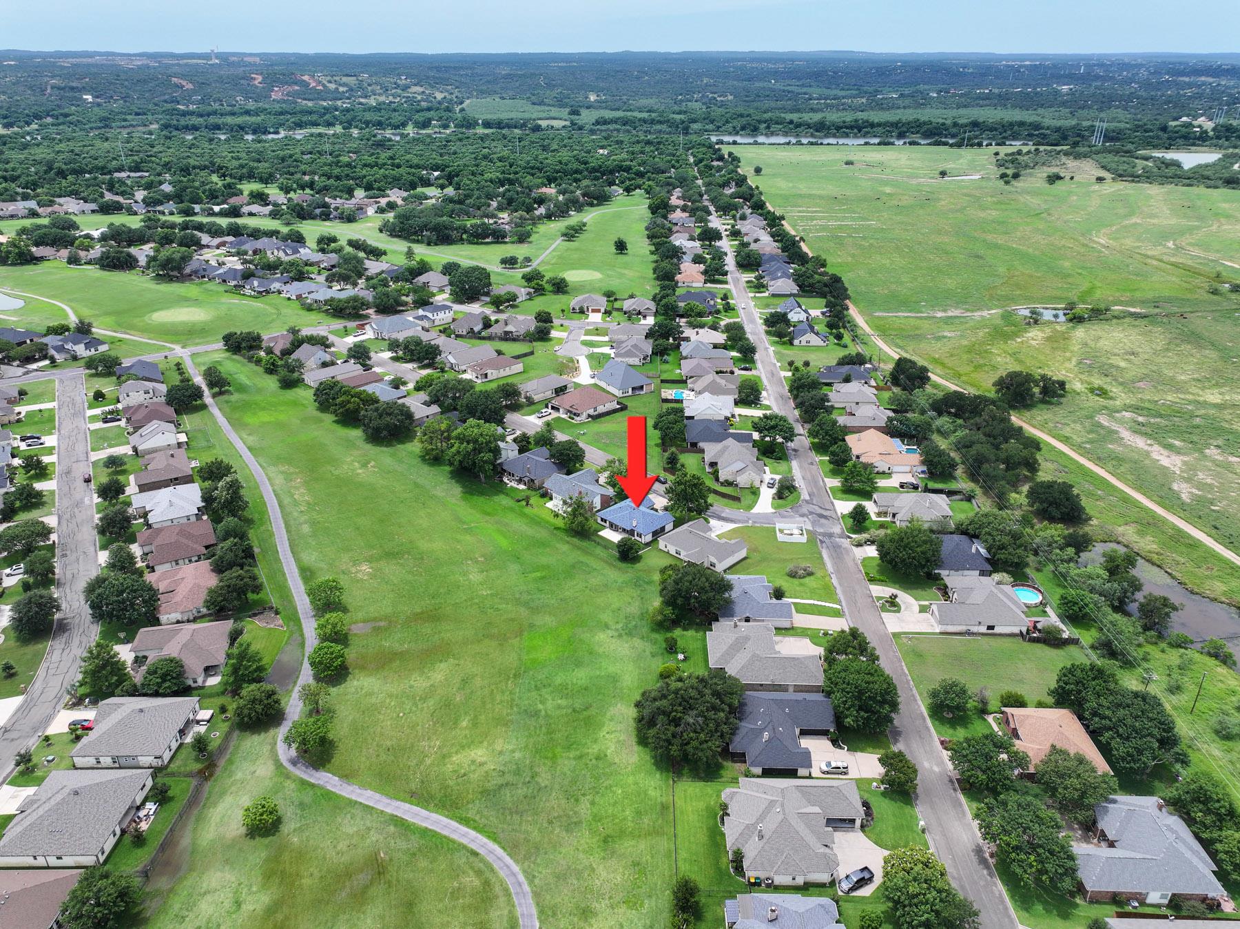 408 Spyglass St, Meadowlakes, TX 78654