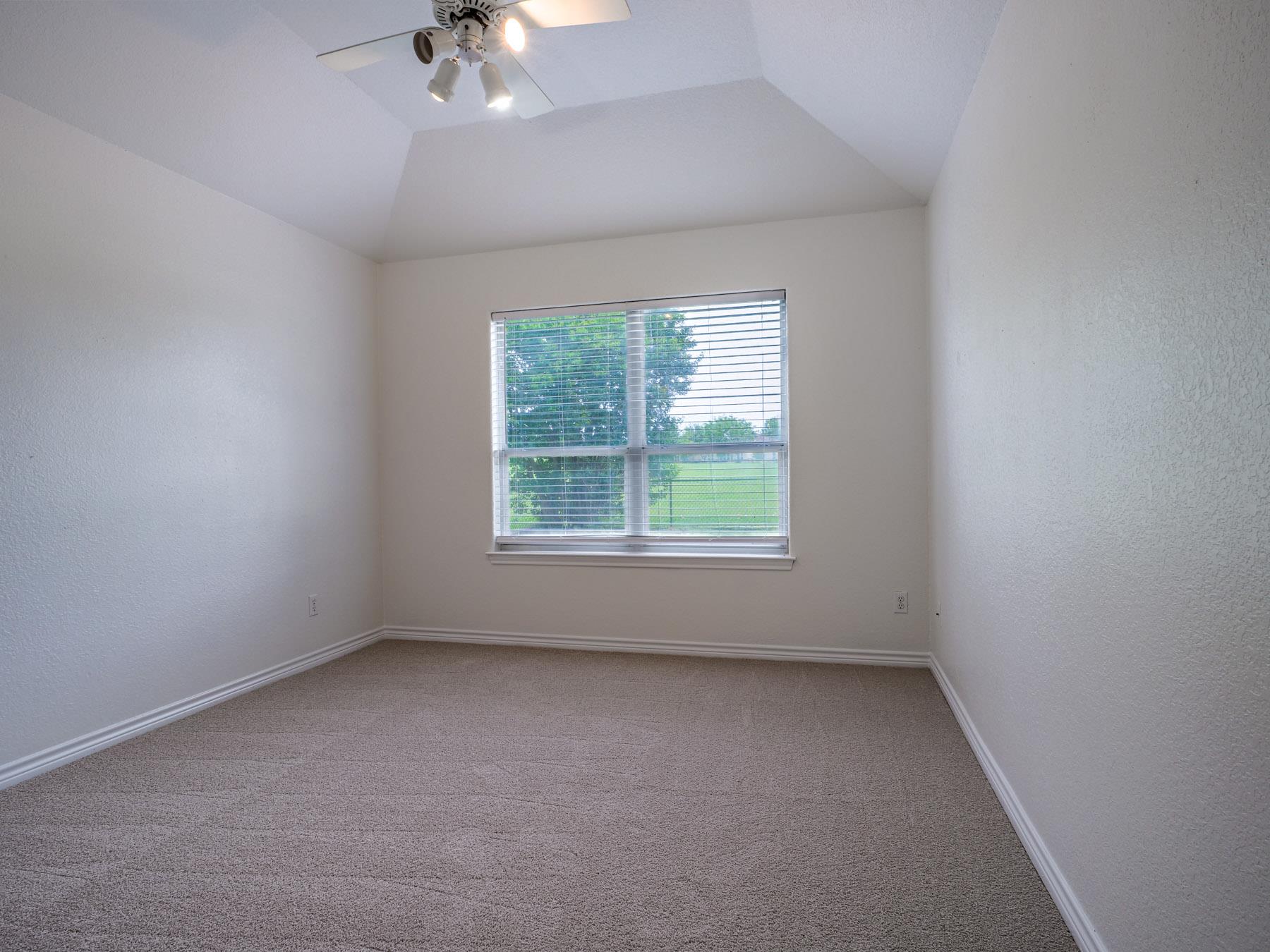 408 Spyglass St, Meadowlakes, TX 78654