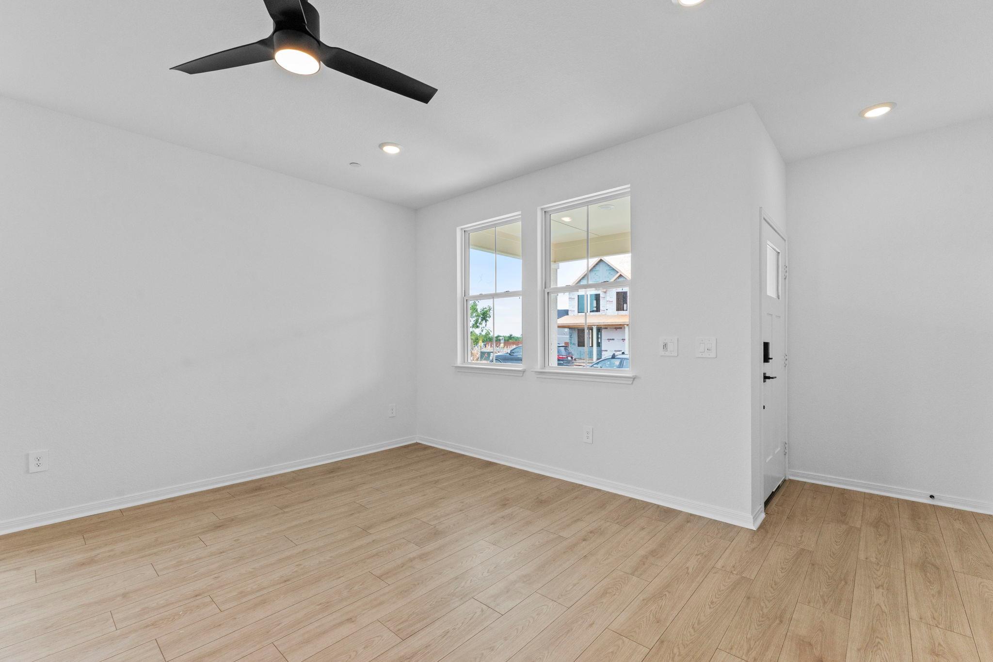 2542 Violet Theo Ln, Round Rock, TX 78665