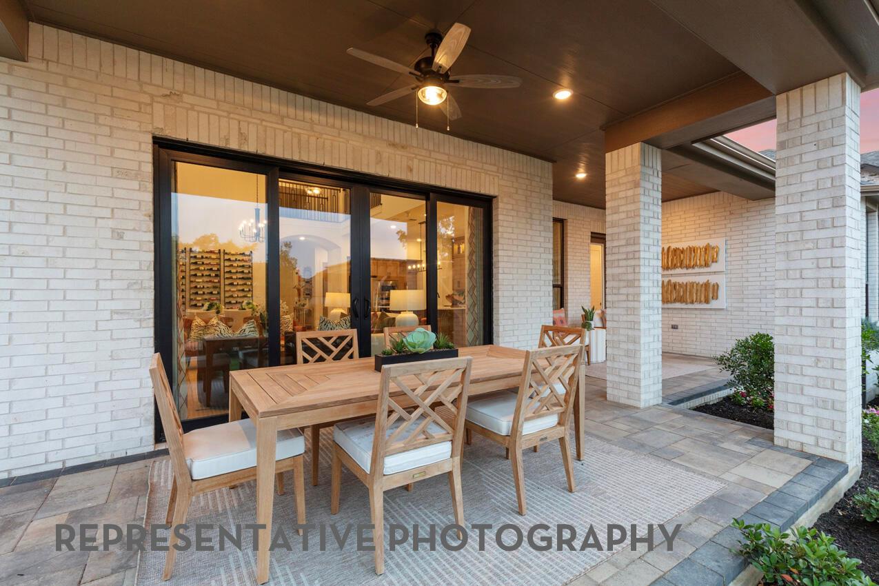 228 Blossom Cottage Dr, Hutto, TX 78634