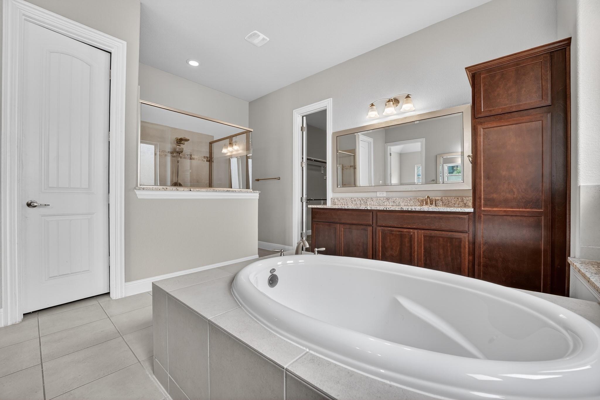 1009 Wolcott Dr, Leander, TX 78641
