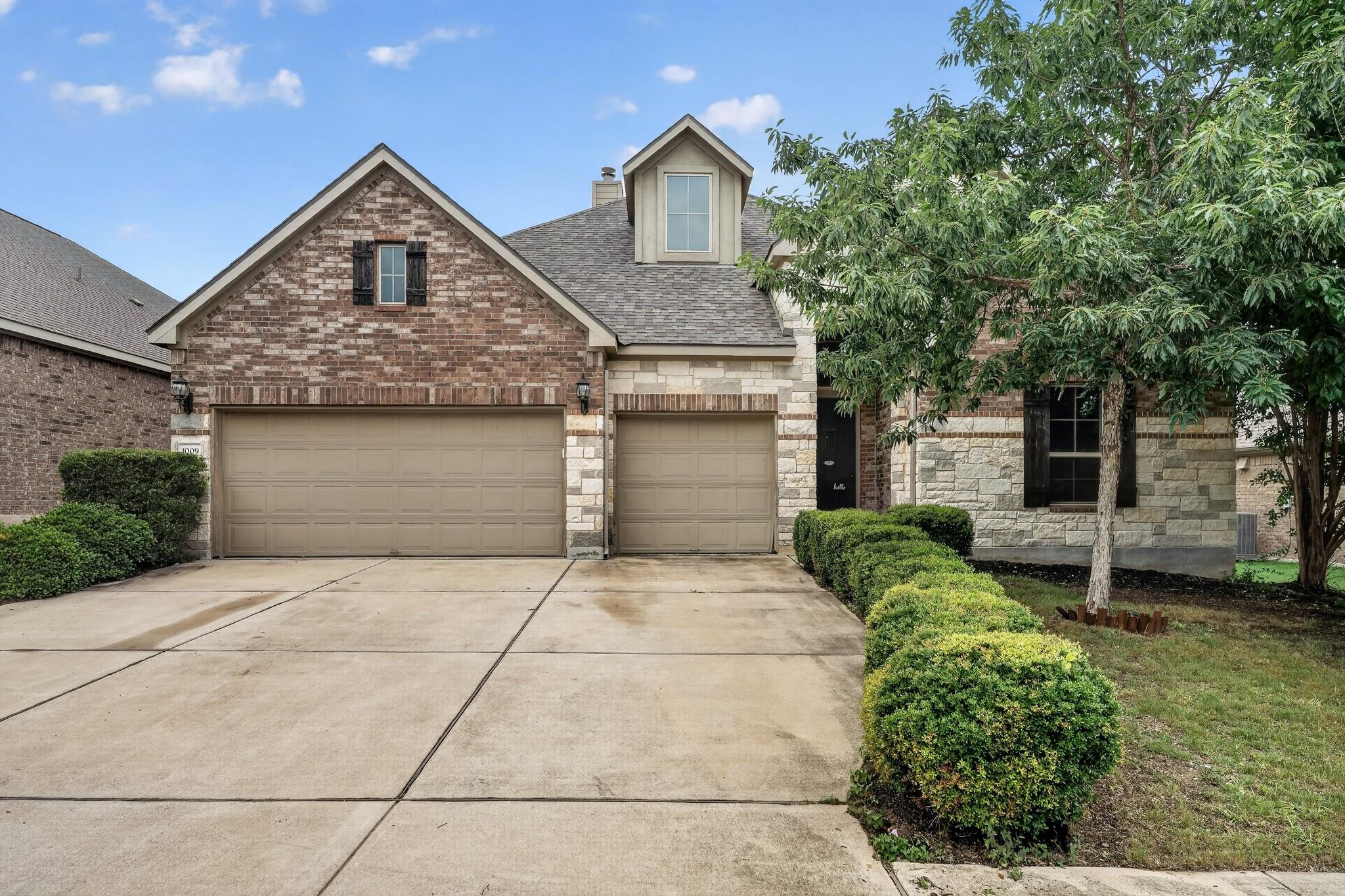 1009 Wolcott Dr, Leander, TX 78641