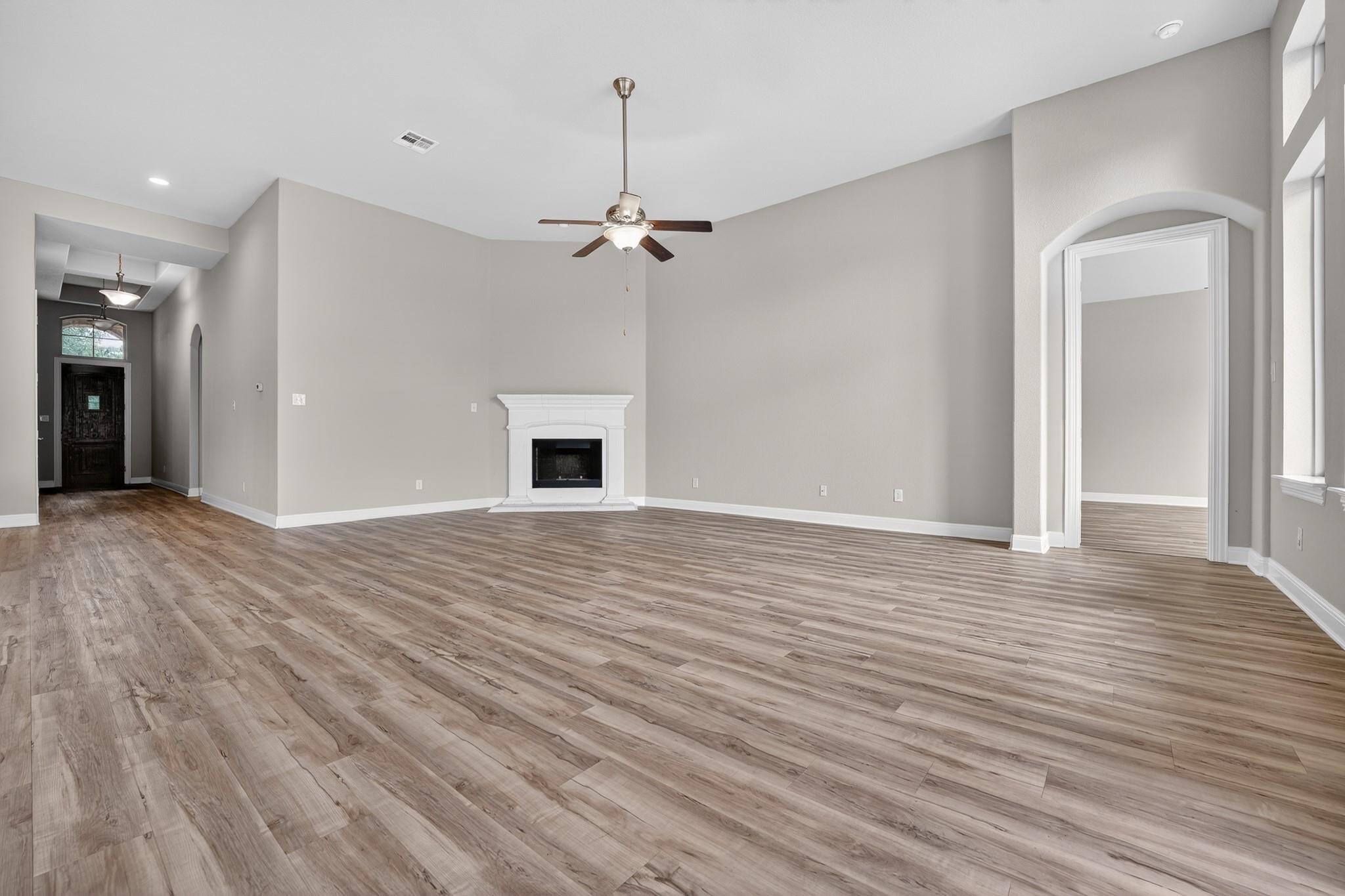 1009 Wolcott Dr, Leander, TX 78641