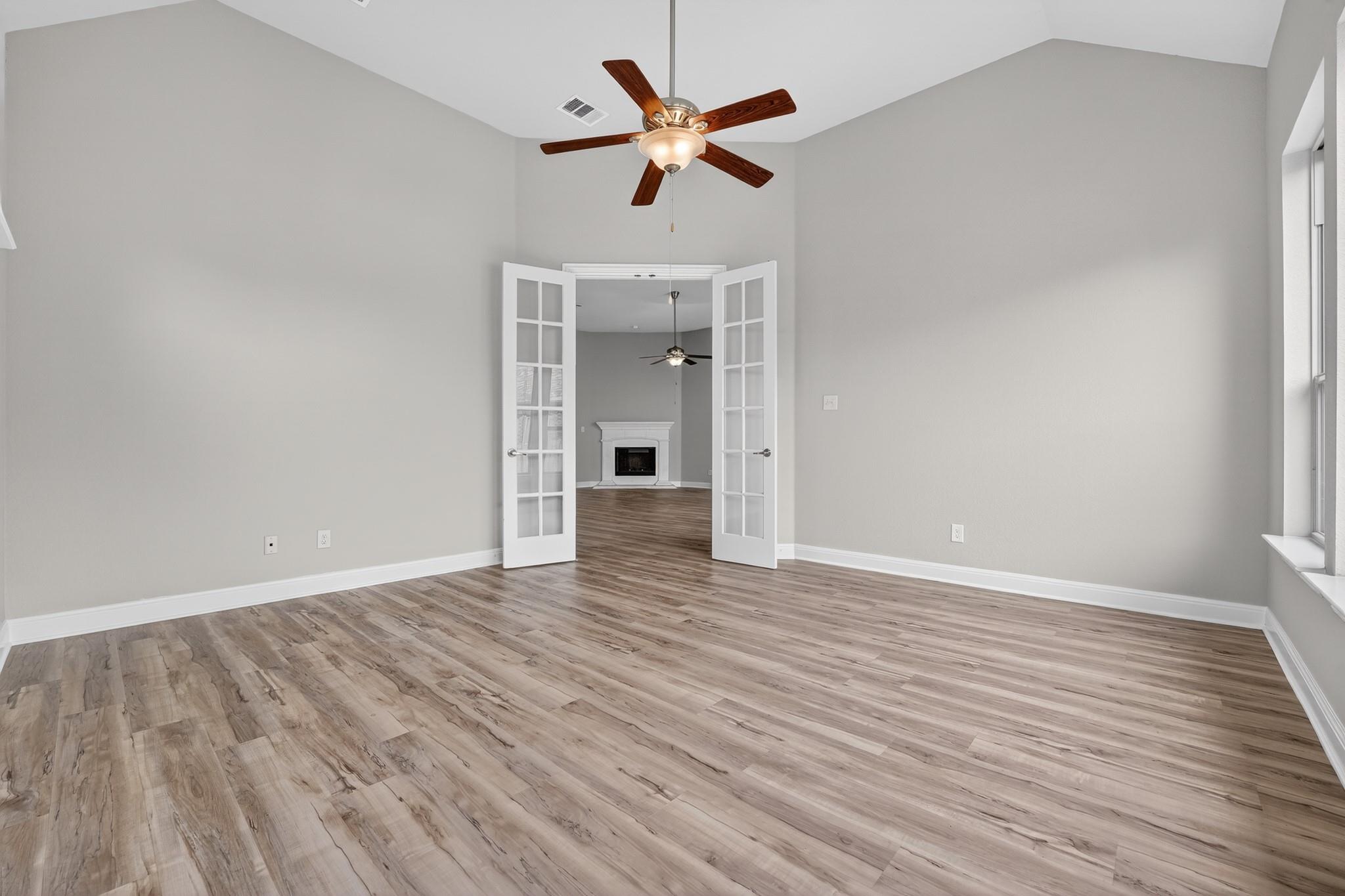 1009 Wolcott Dr, Leander, TX 78641