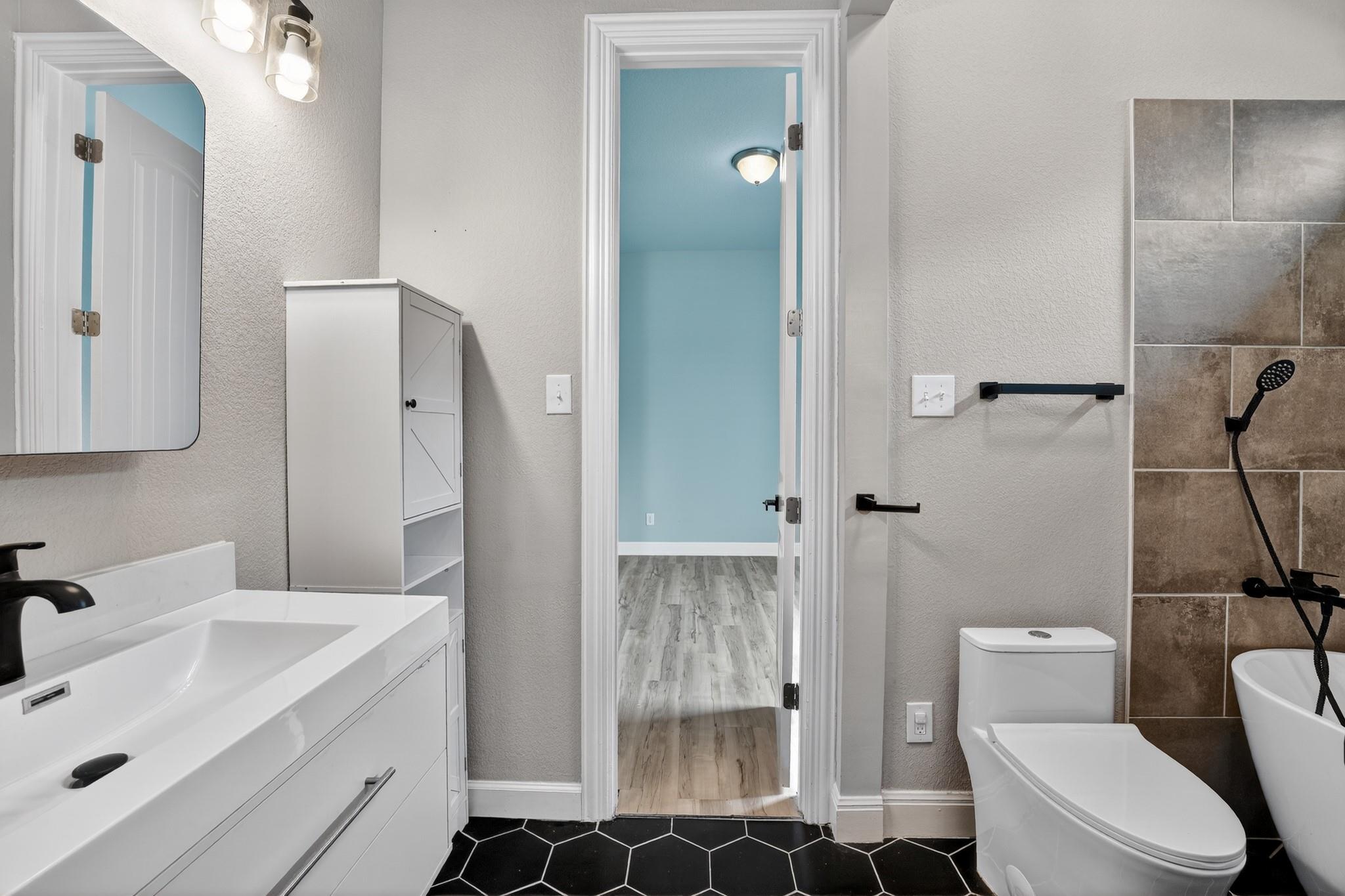 1009 Wolcott Dr, Leander, TX 78641