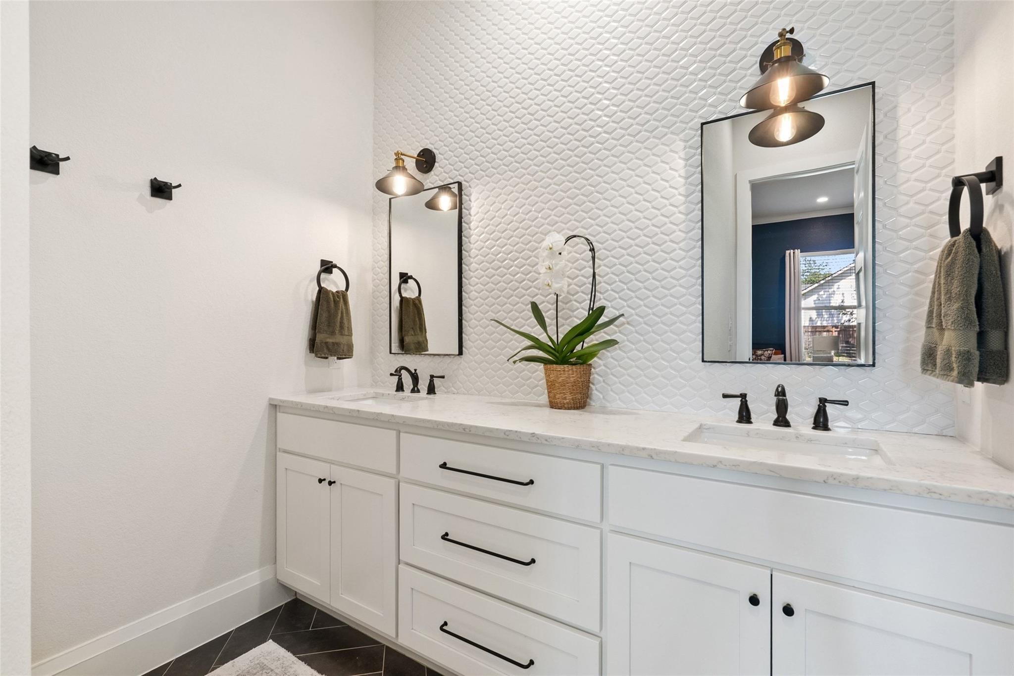 1410 Hart St, Georgetown, TX 78626