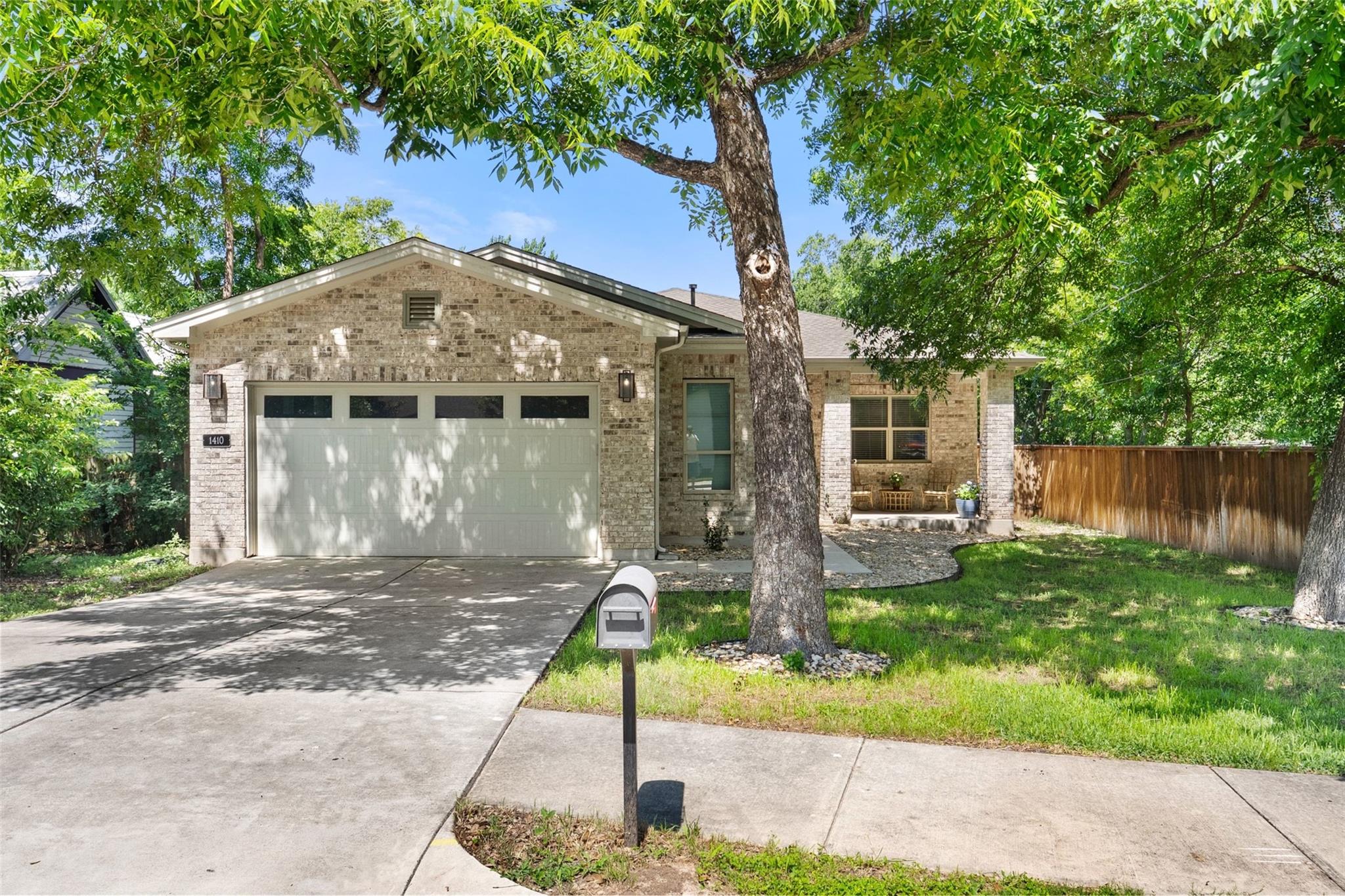 1410 Hart St, Georgetown, TX 78626
