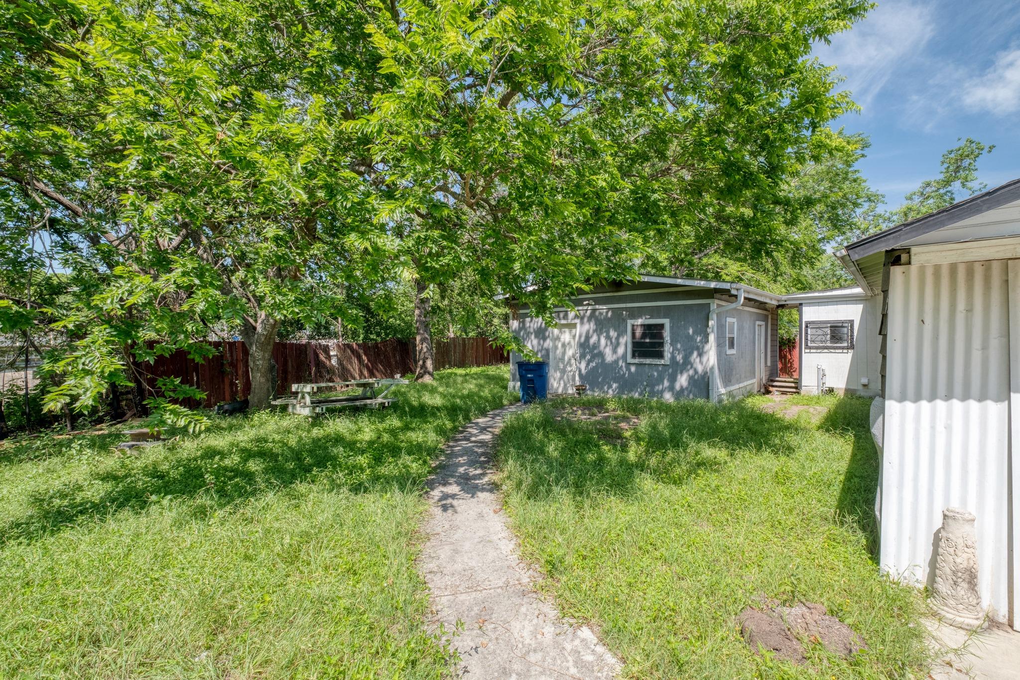3509 Lyons Rd, Austin, TX 78702