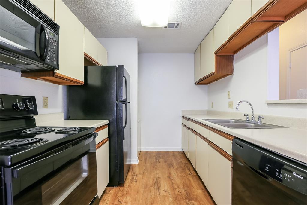 912 W 22nd St # 208, Austin, TX 78705