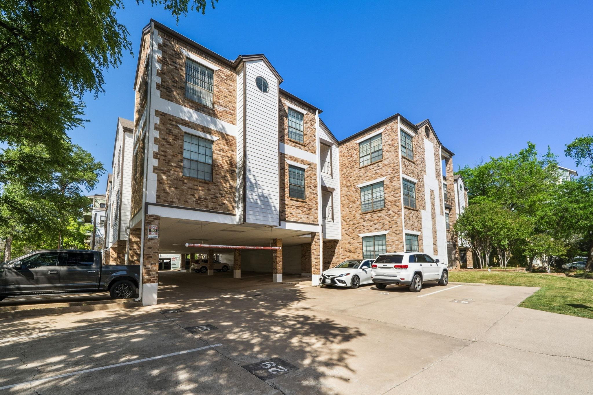 912 W 22nd St # 208, Austin, TX 78705