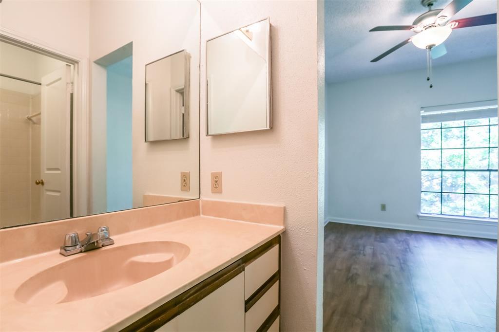 912 W 22nd St # 208, Austin, TX 78705