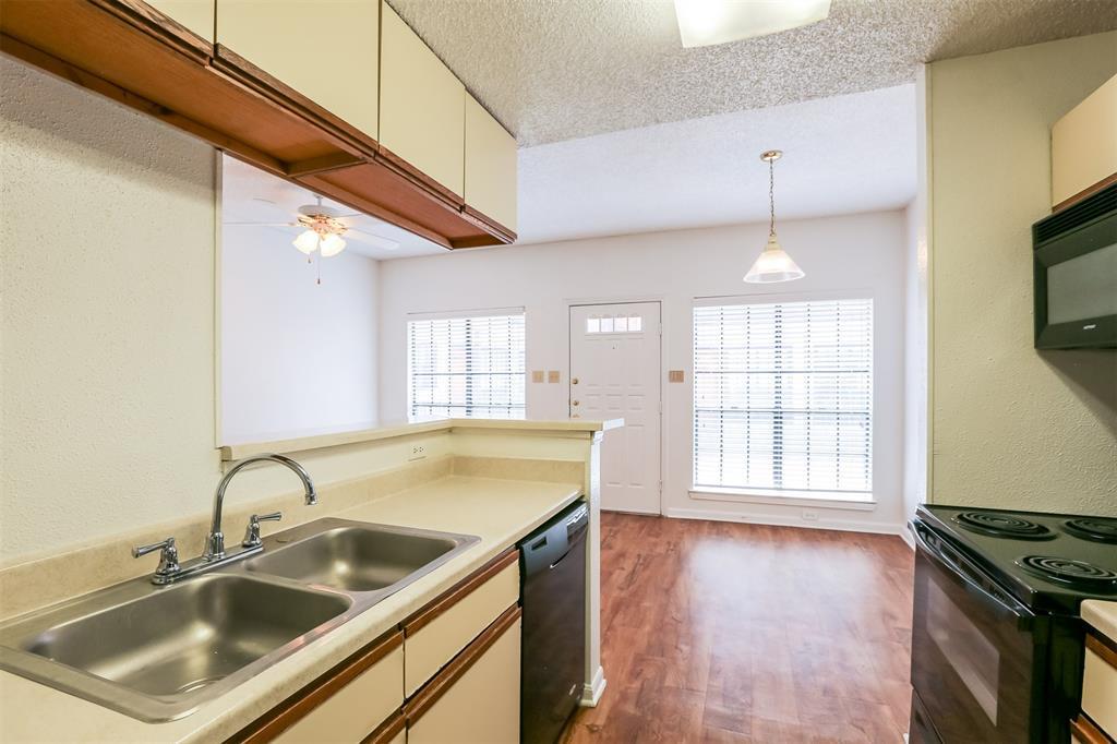 912 W 22nd St # 208, Austin, TX 78705