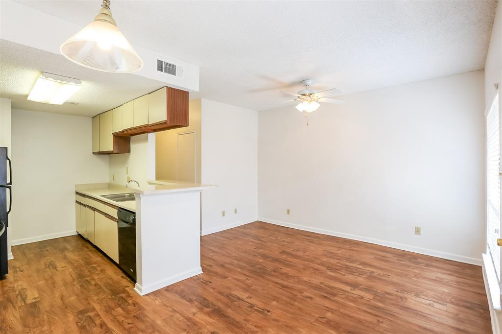 912 W 22nd St # 208, Austin, TX 78705