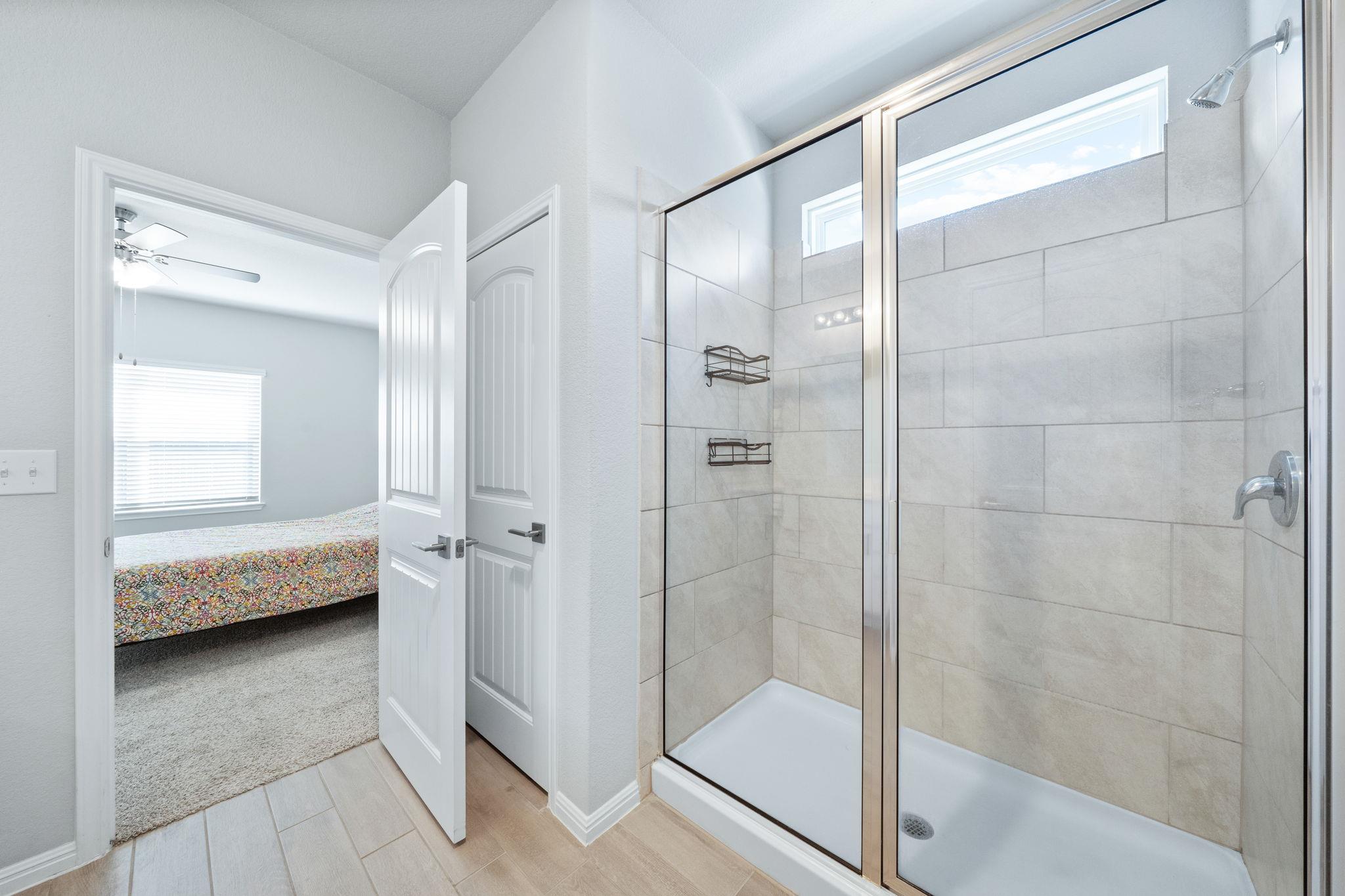 2412 Star Hill Ranch St, Georgetown, TX 78628