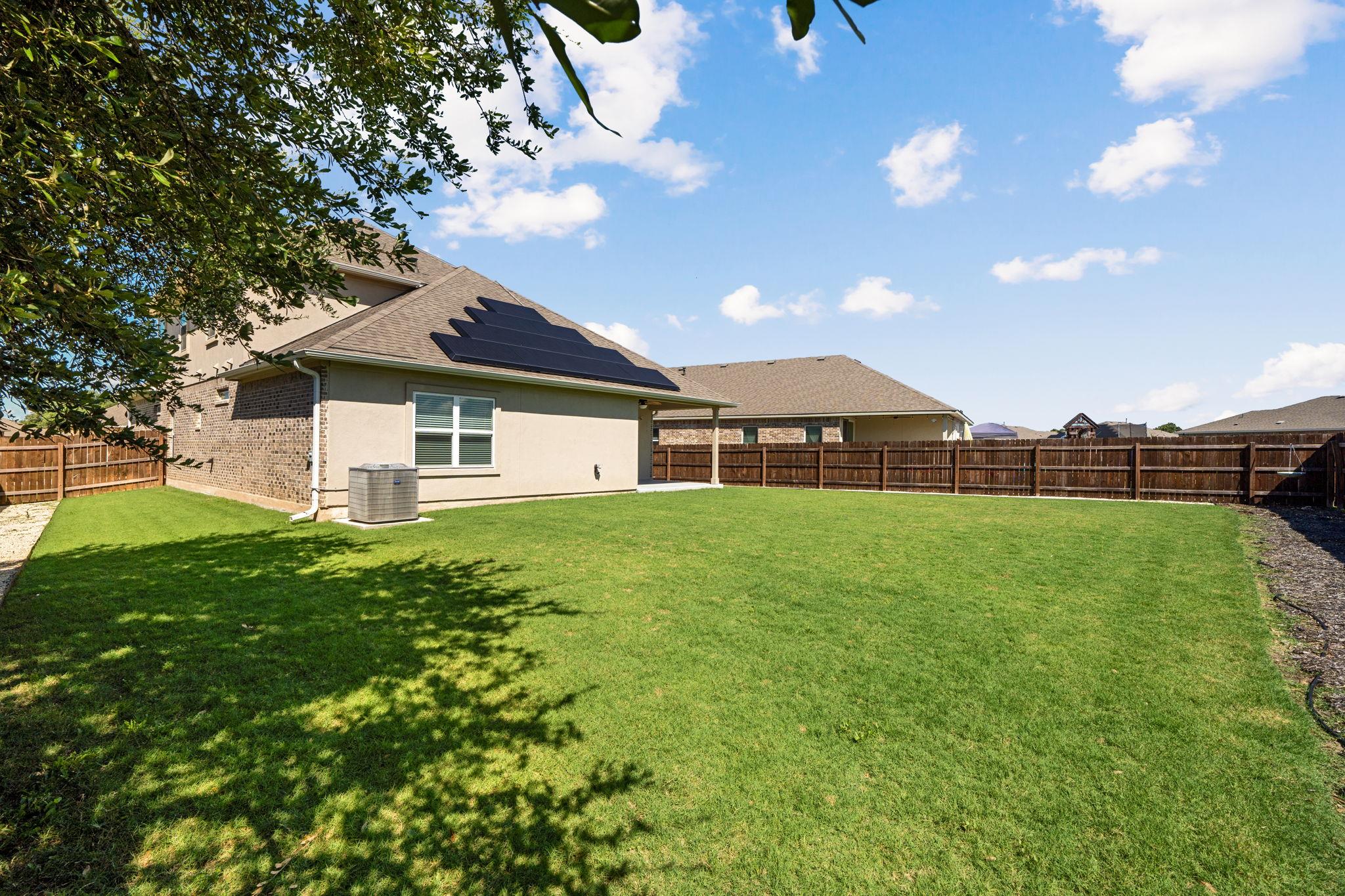 2412 Star Hill Ranch St, Georgetown, TX 78628