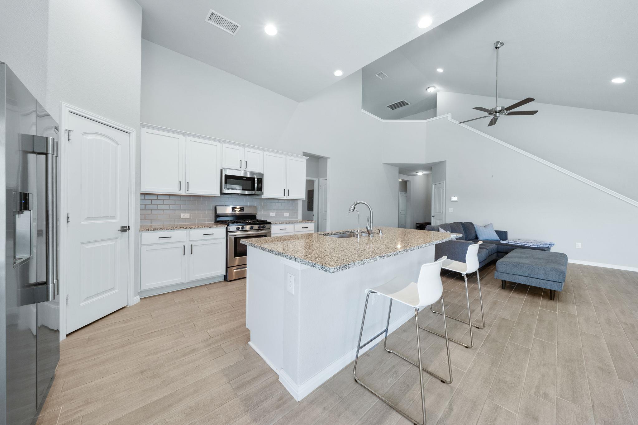 2412 Star Hill Ranch St, Georgetown, TX 78628
