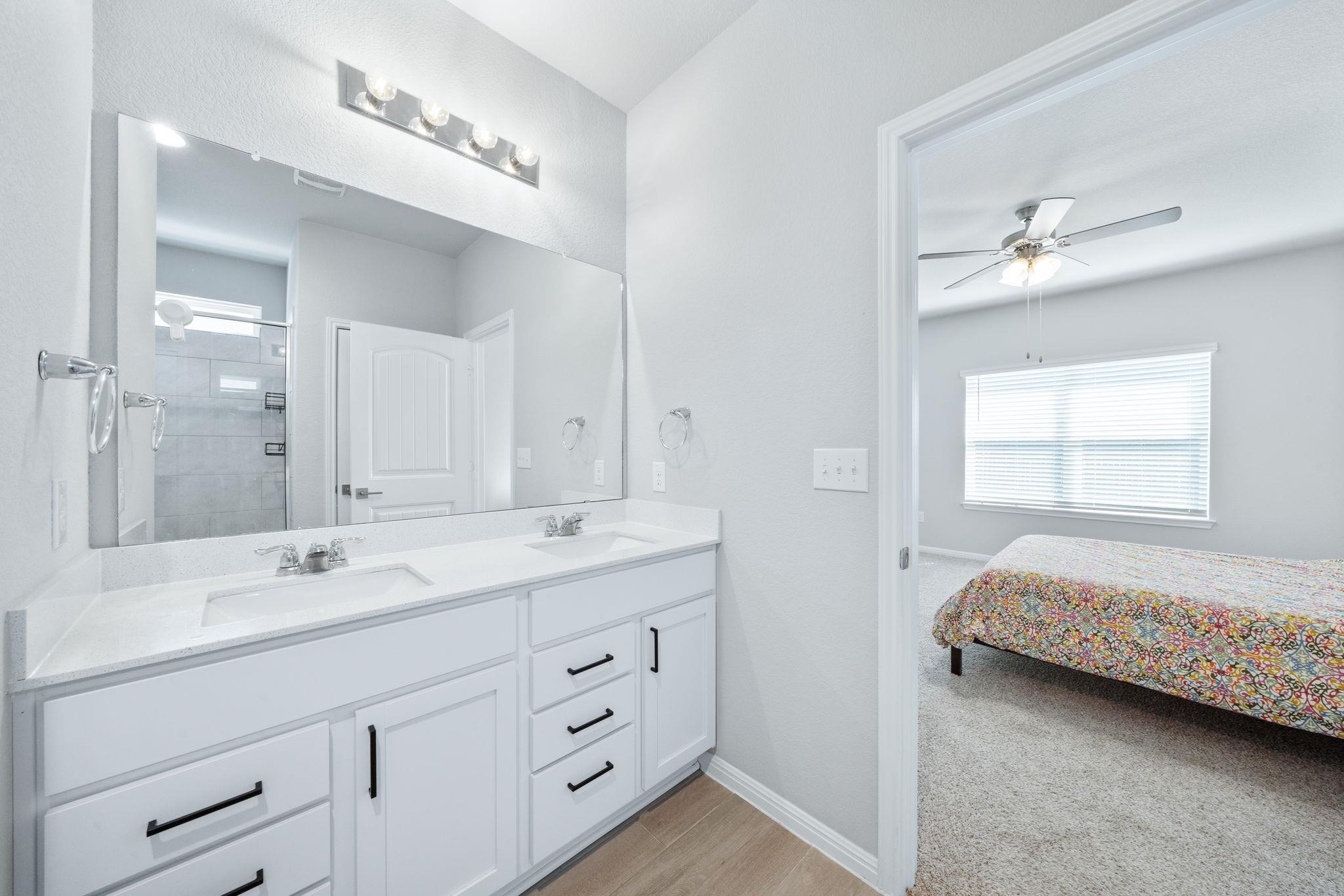 2412 Star Hill Ranch St, Georgetown, TX 78628