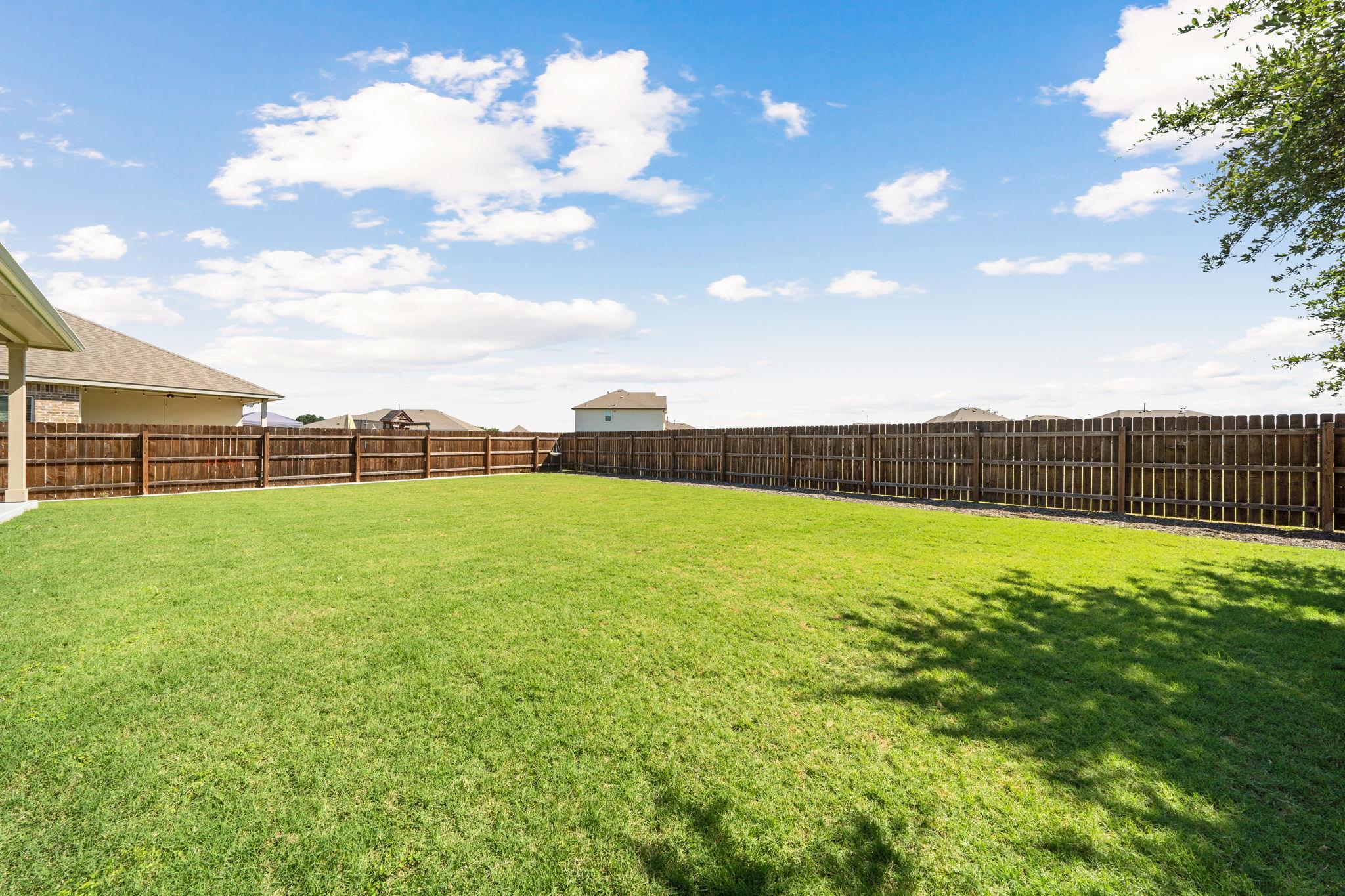 2412 Star Hill Ranch St, Georgetown, TX 78628