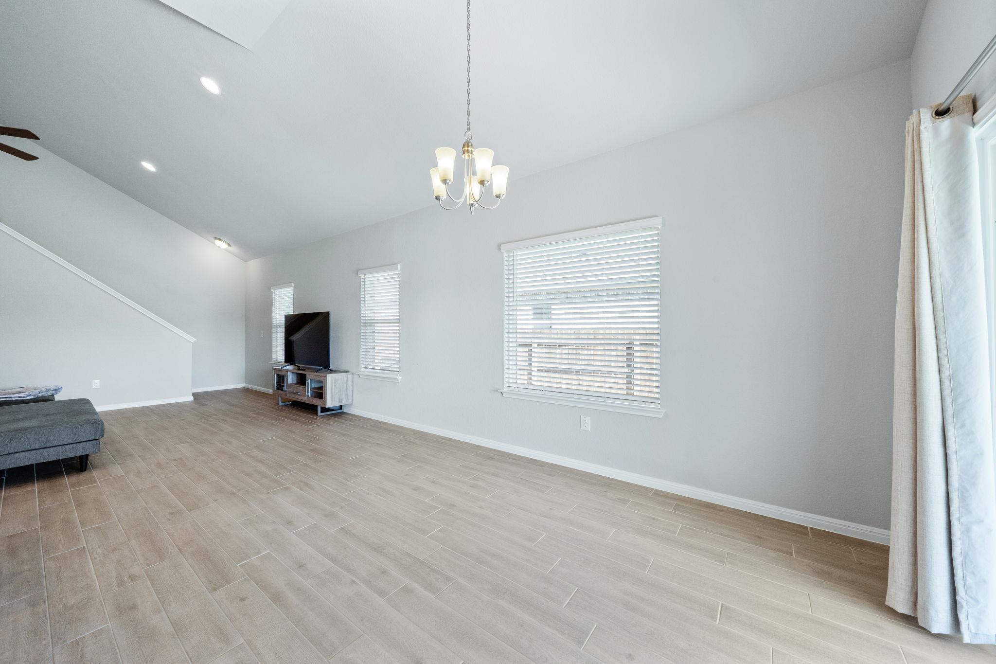 2412 Star Hill Ranch St, Georgetown, TX 78628