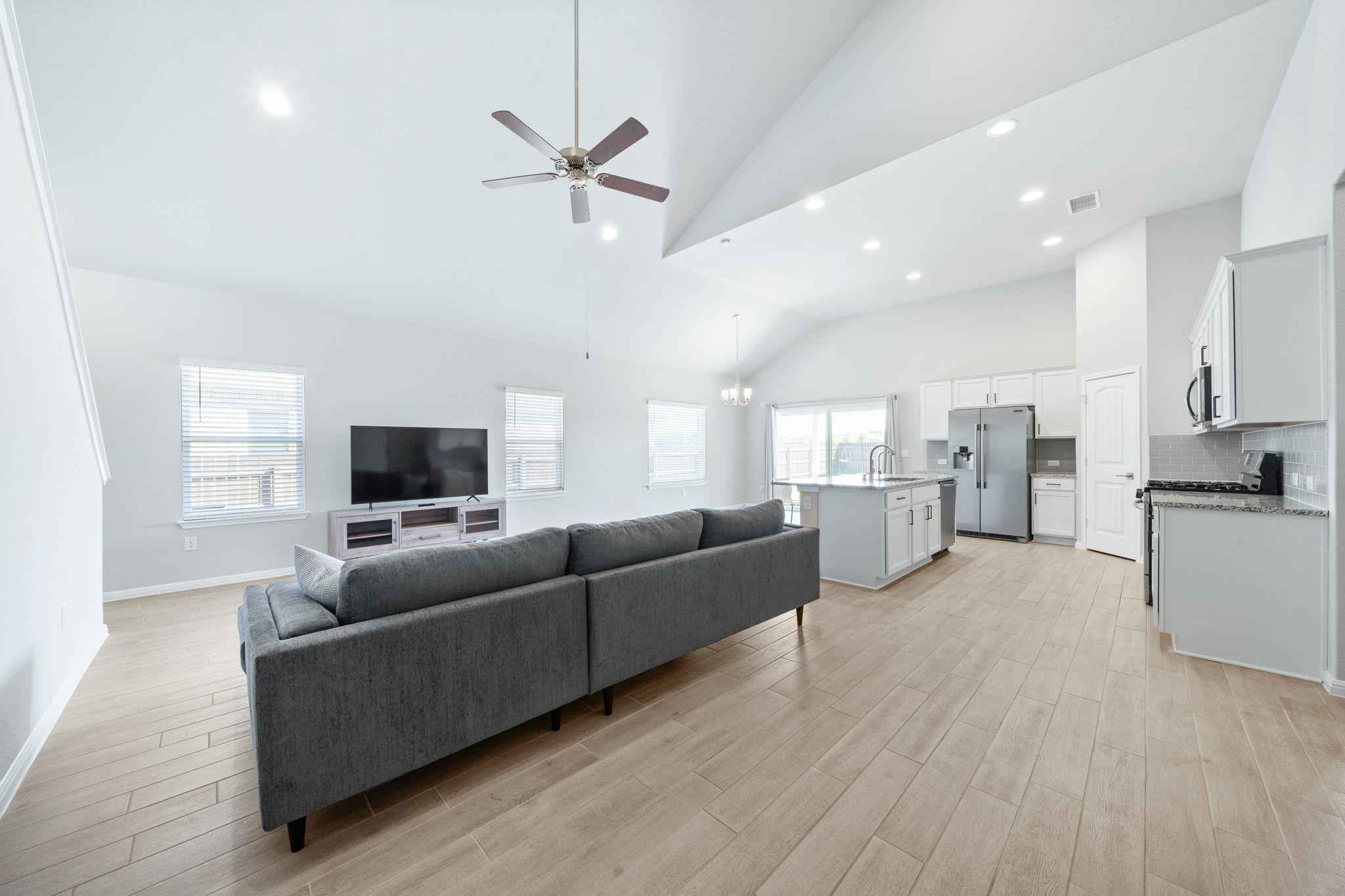 2412 Star Hill Ranch St, Georgetown, TX 78628