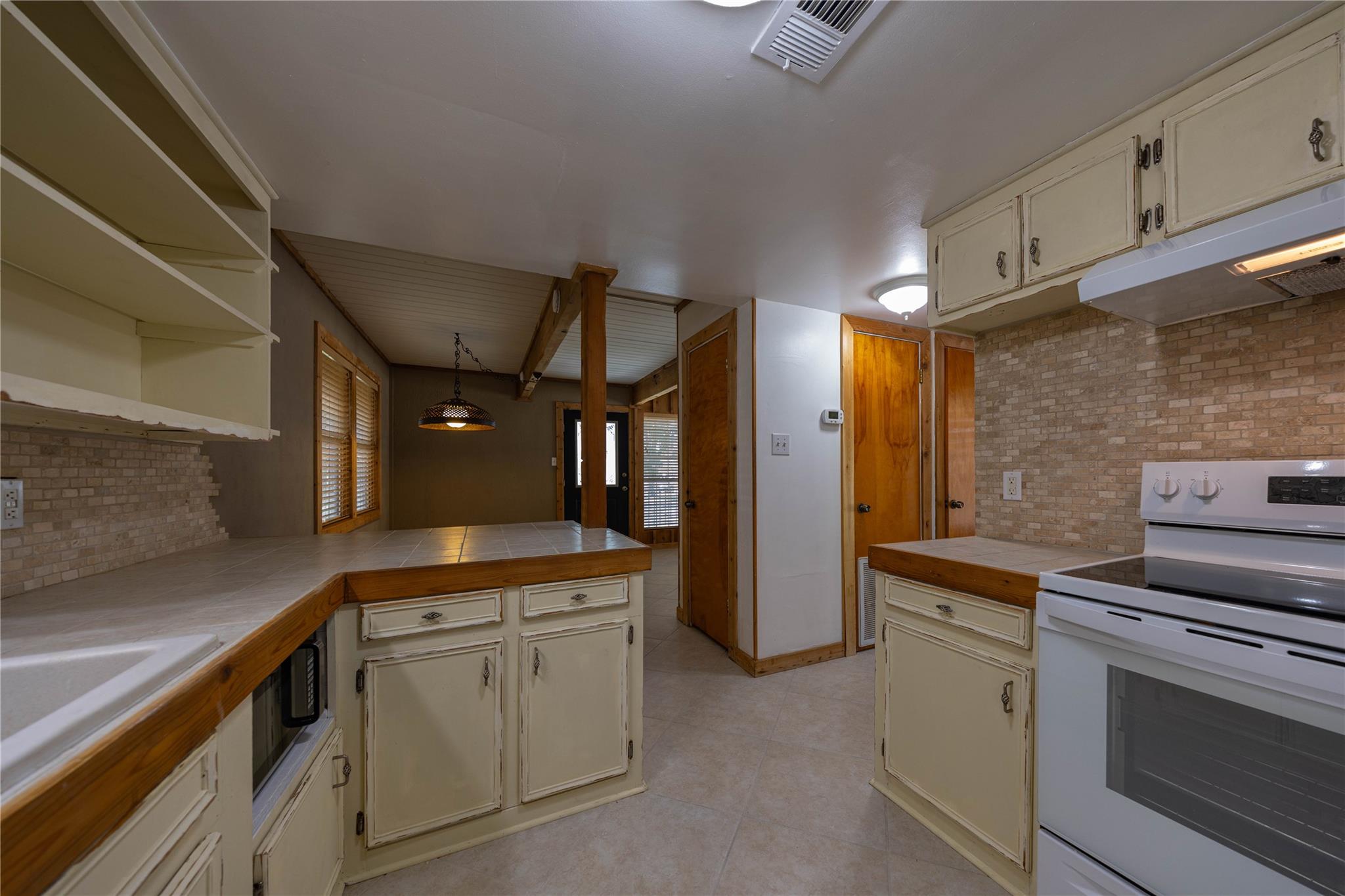 22 Stonehouse Cir, Wimberley, TX 78676