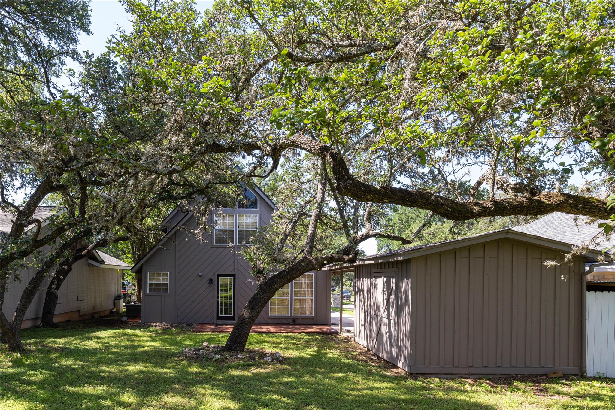 22 Stonehouse Cir, Wimberley, TX 78676