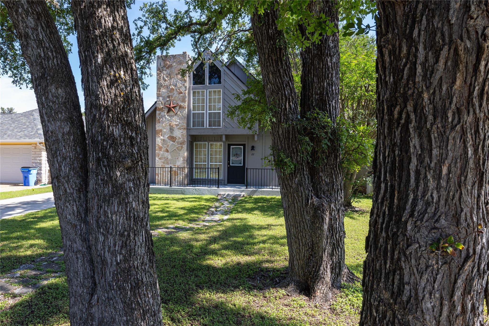 22 Stonehouse Cir, Wimberley, TX 78676
