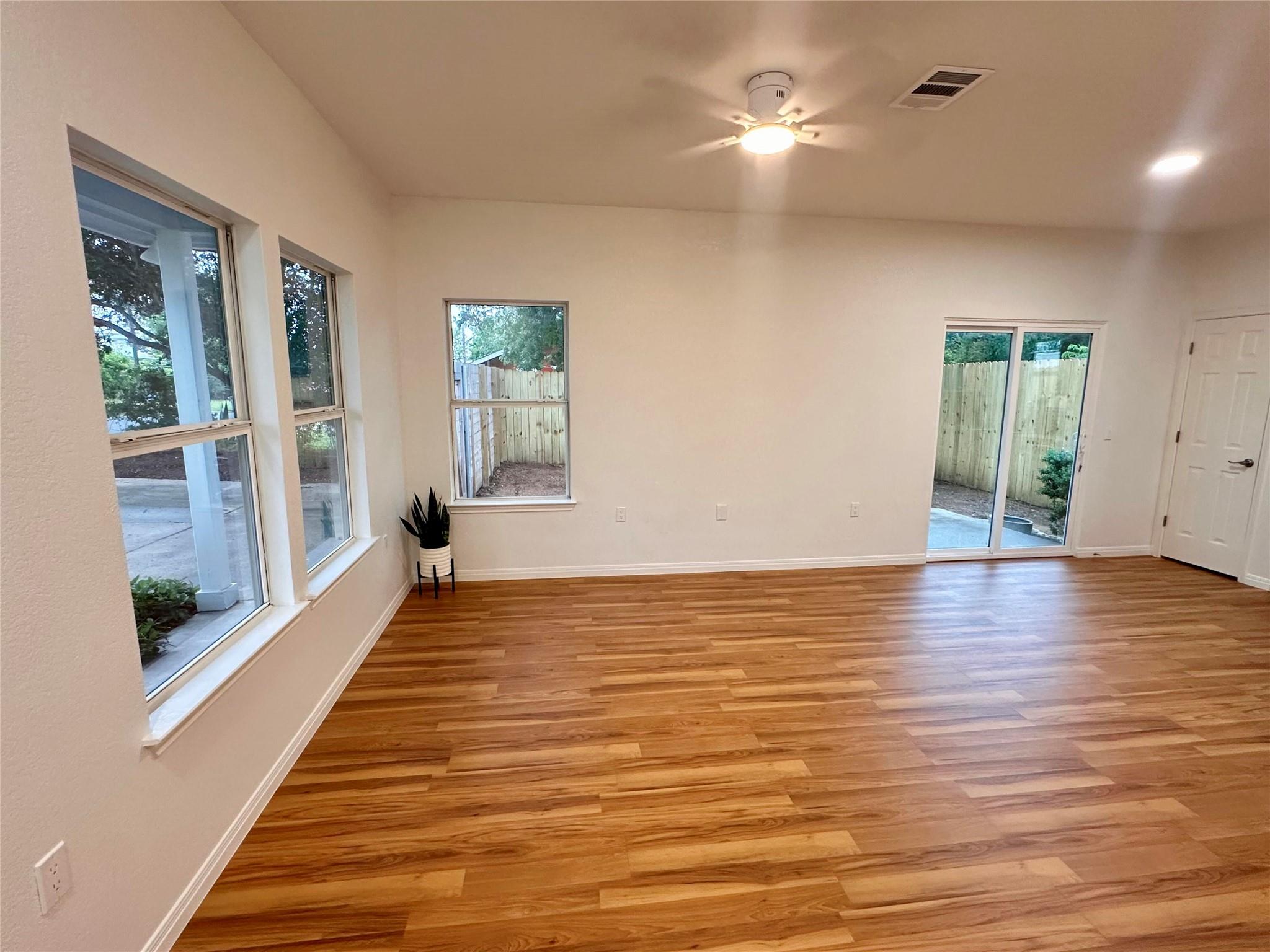 1122 Mansell Ave, Austin, TX 78721