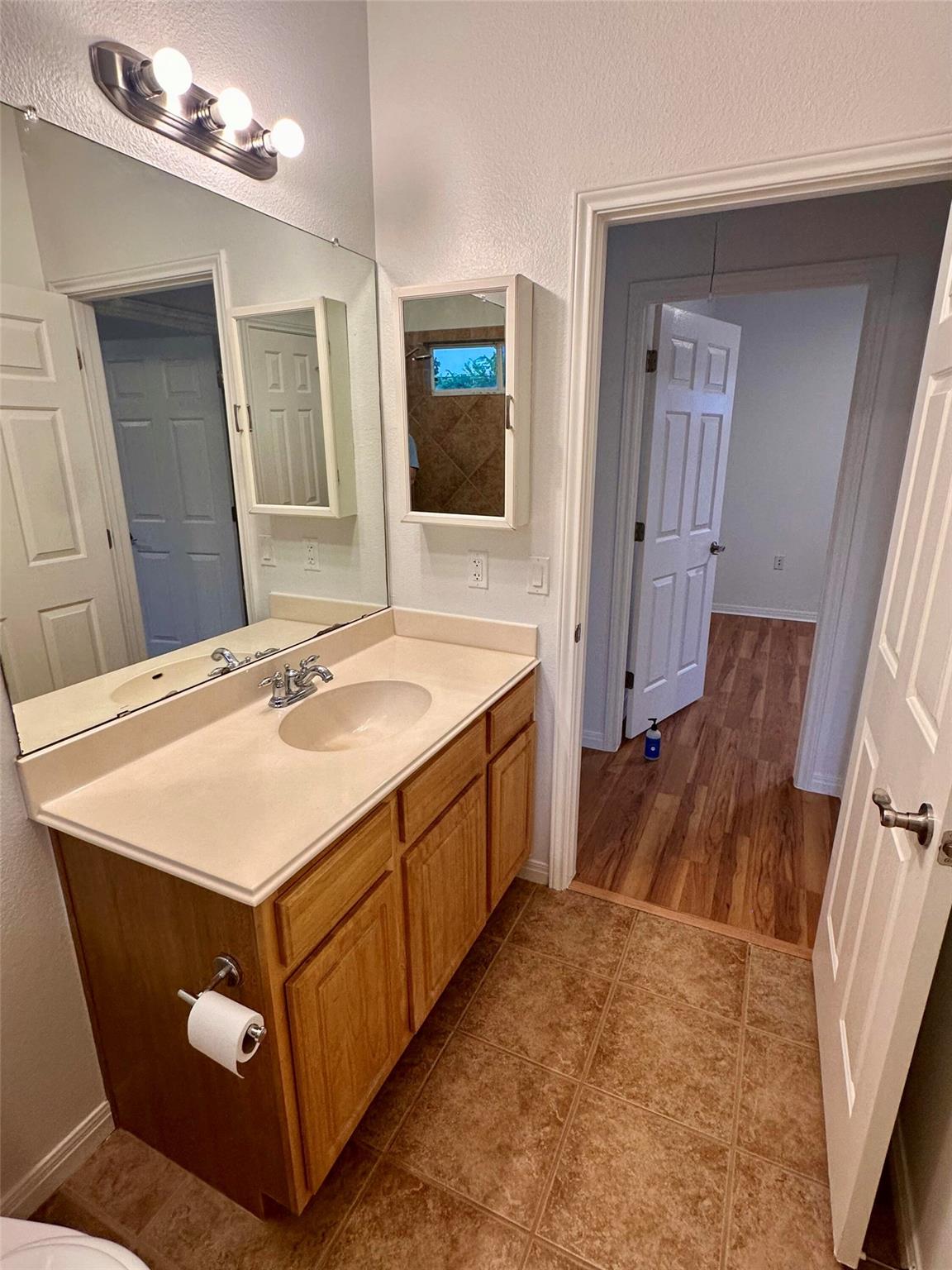 1122 Mansell Ave, Austin, TX 78721