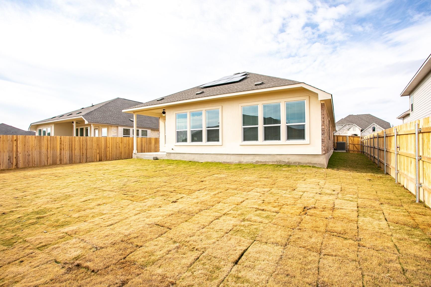 104 Night Bloom Path, Liberty Hill, TX 78642