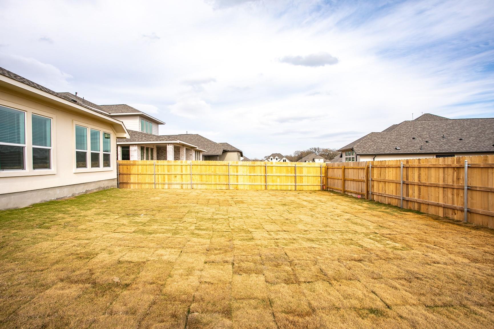 104 Night Bloom Path, Liberty Hill, TX 78642