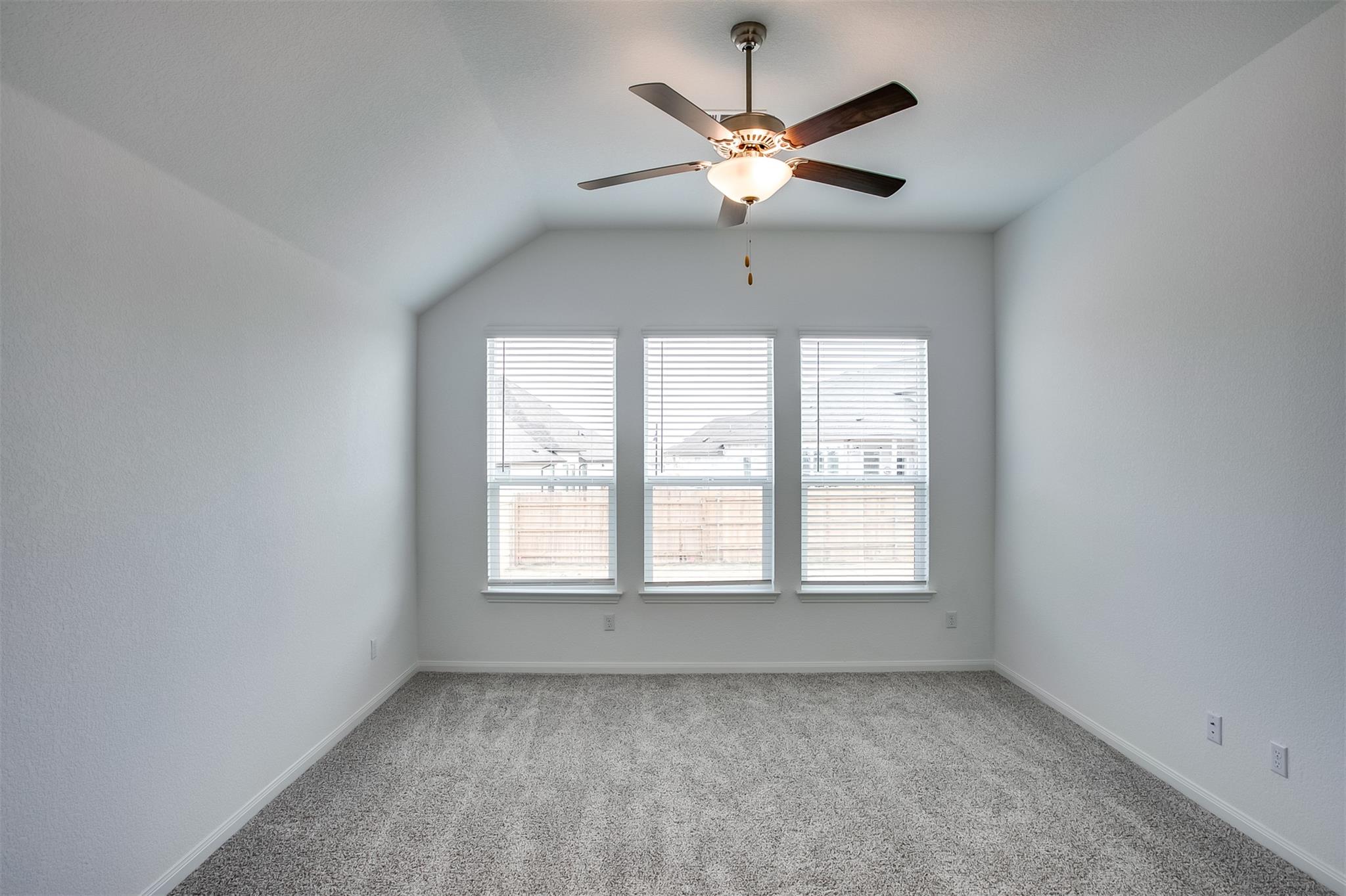 104 Night Bloom Path, Liberty Hill, TX 78642