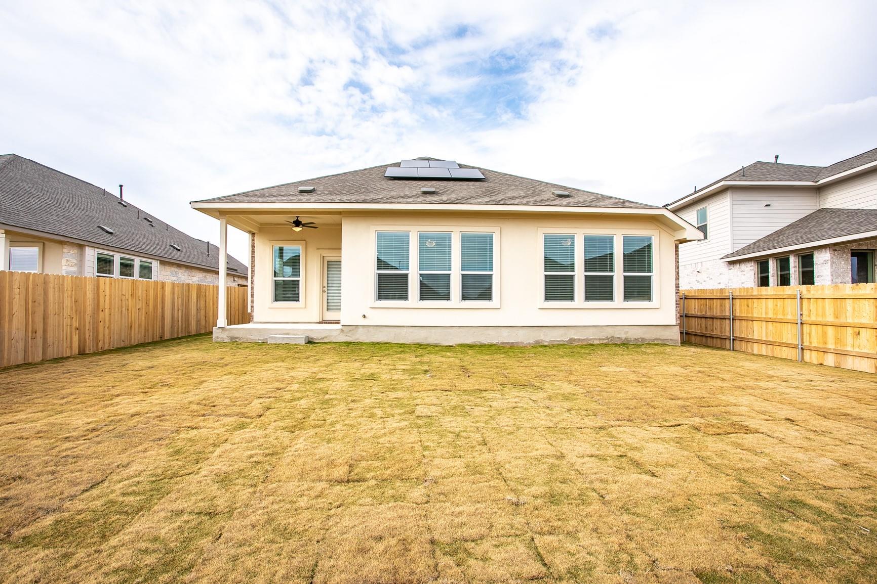 104 Night Bloom Path, Liberty Hill, TX 78642