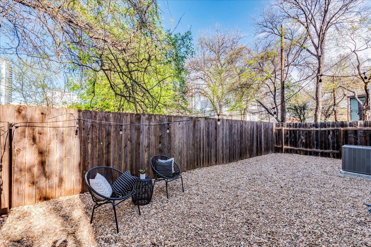 1106 Lambie St # C, Austin, TX 78702