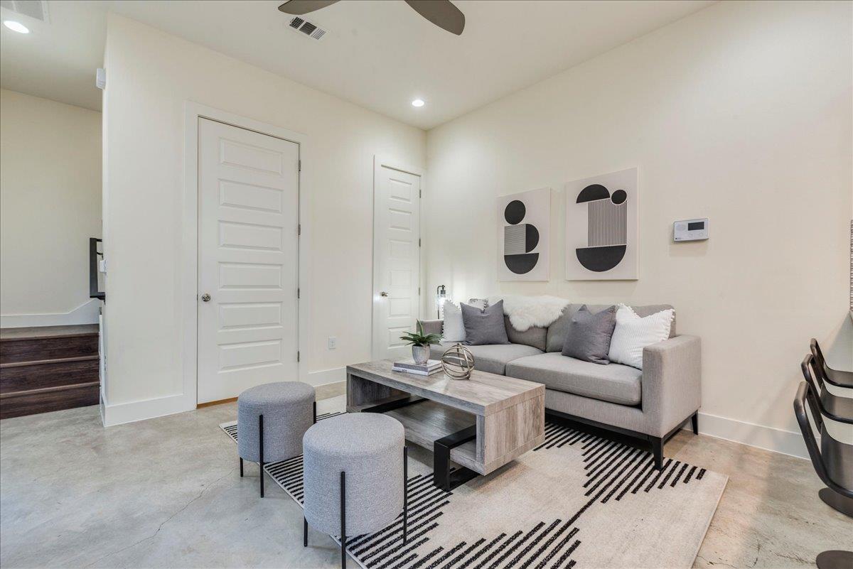 1106 Lambie St # C, Austin, TX 78702