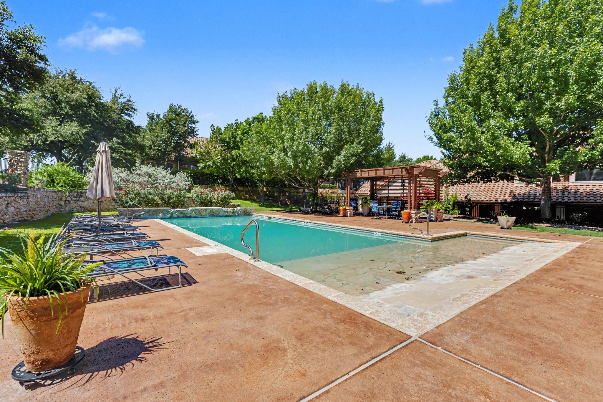 108 Milan Ct, Horseshoe Bay, TX 78657