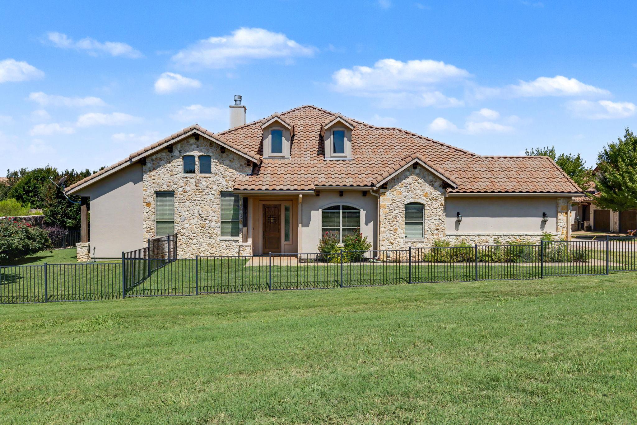 108 Milan Ct, Horseshoe Bay, TX 78657